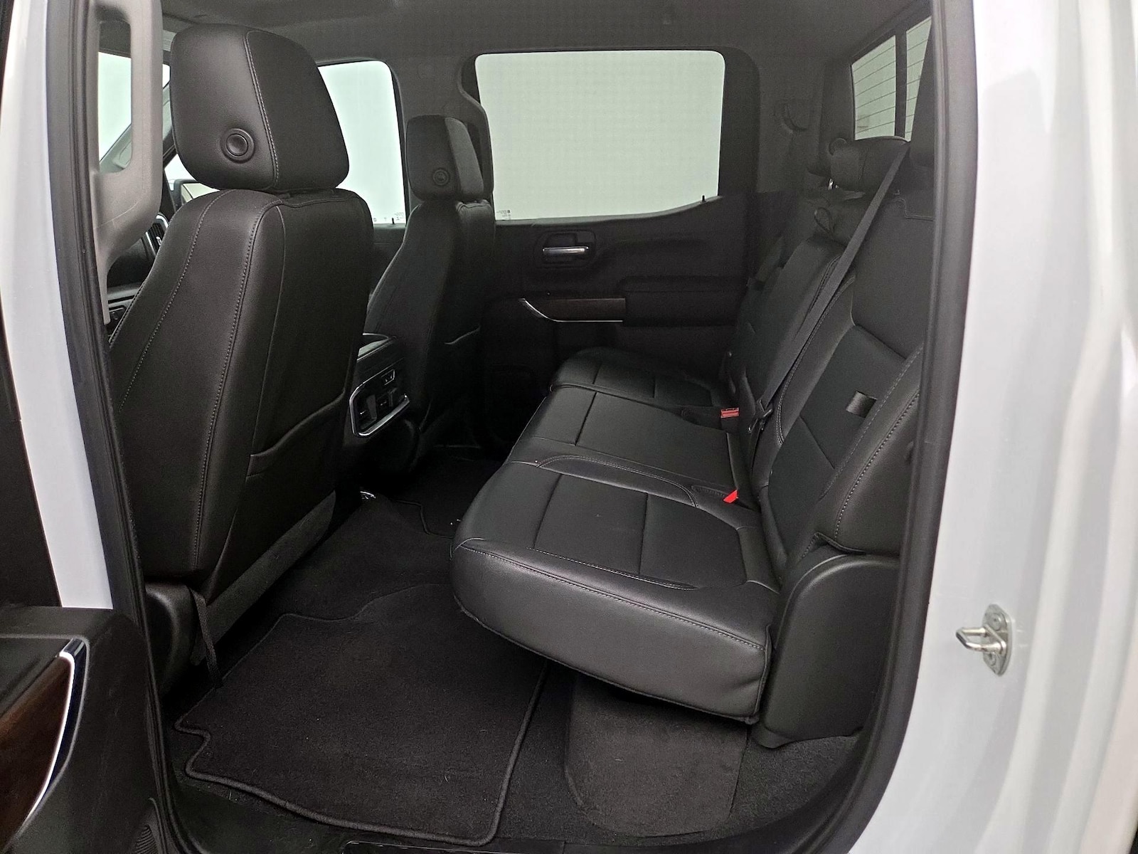 2021 GMC Sierra 1500 SLT - Photo 21