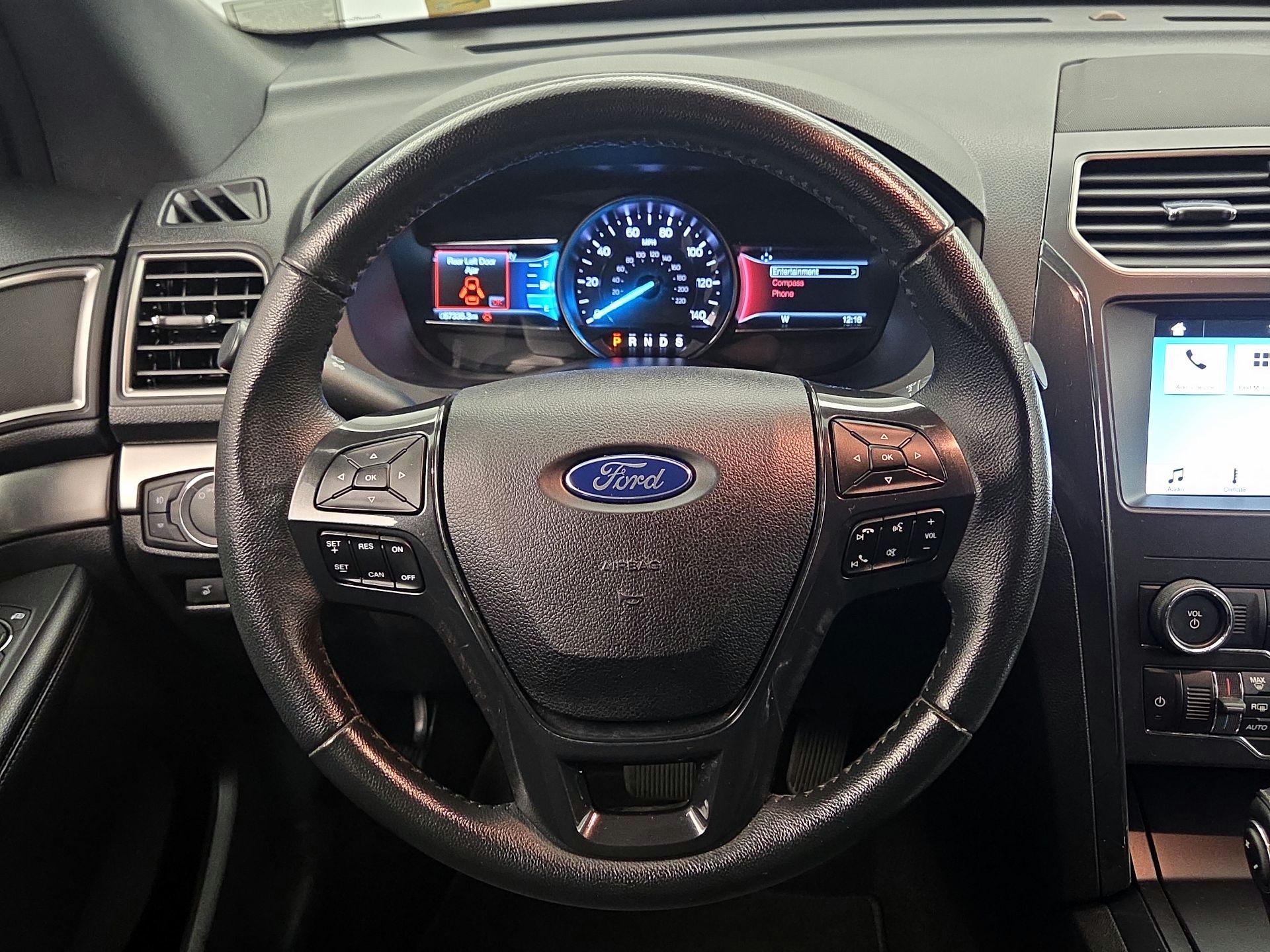 Thumbnail: 2018 Ford Explorer - 10