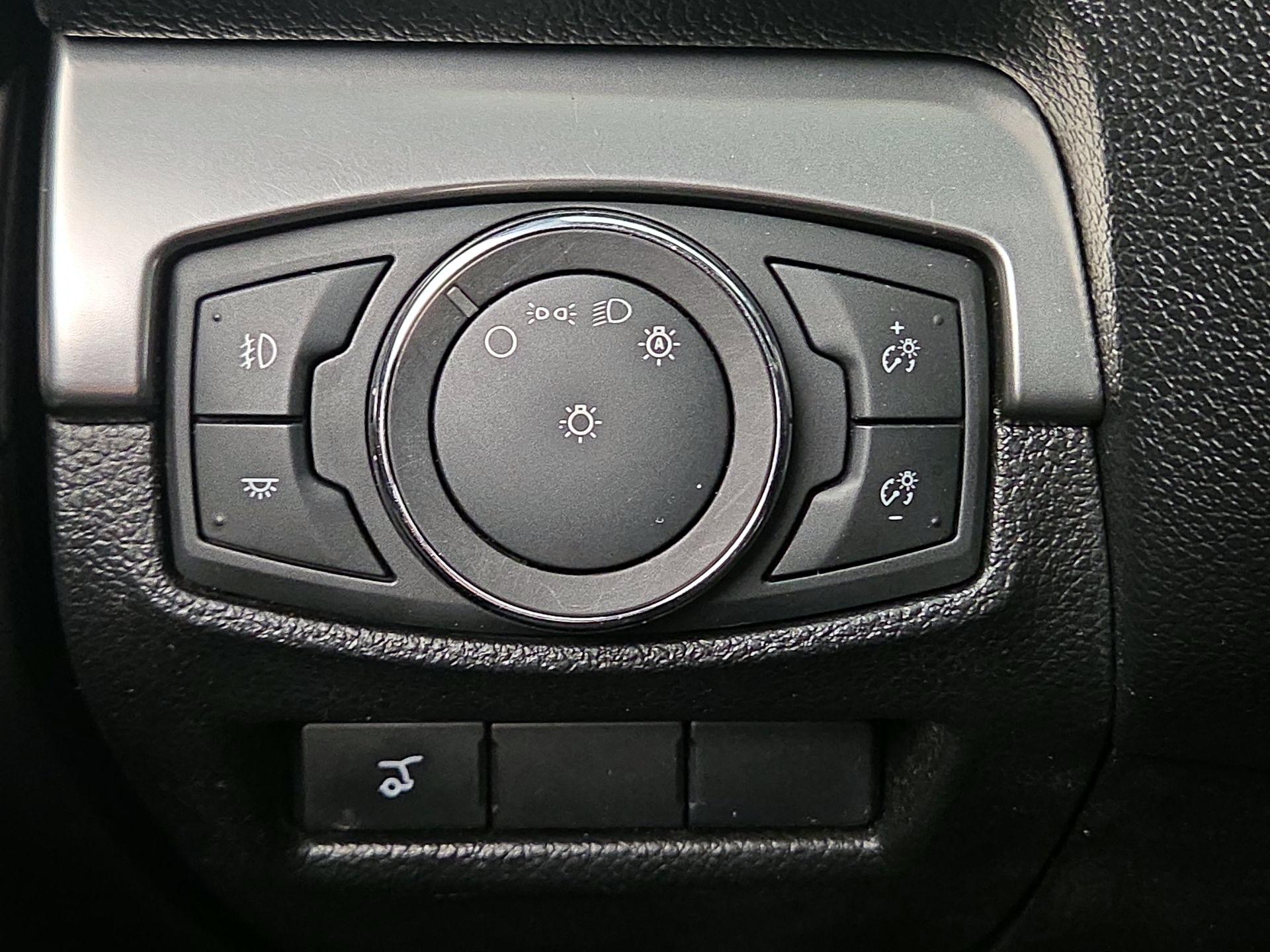 Thumbnail: 2018 Ford Explorer - 13