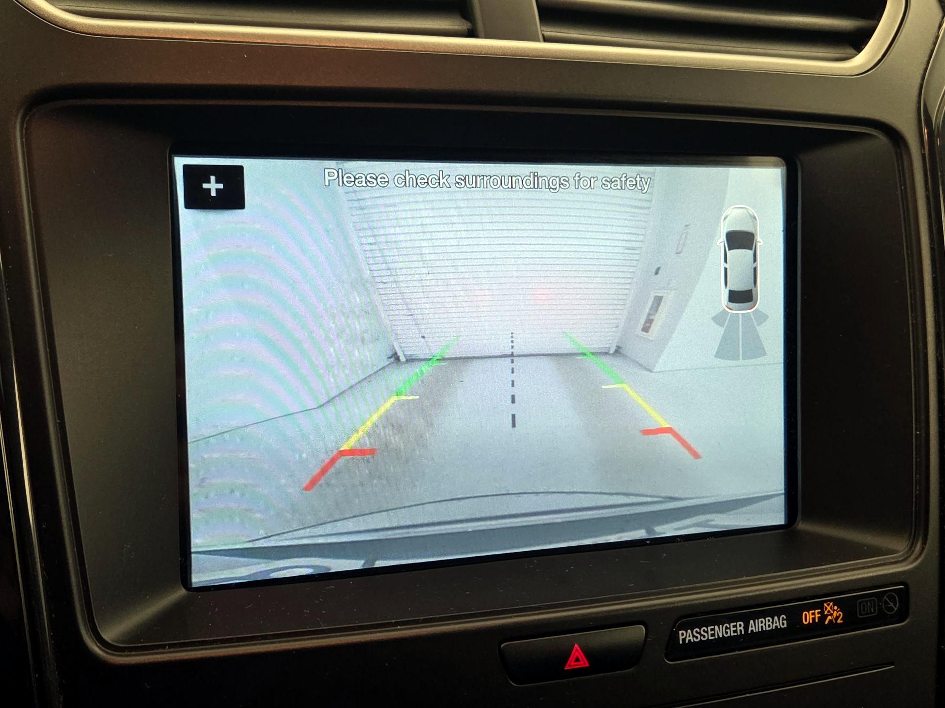 Thumbnail: 2018 Ford Explorer - 14