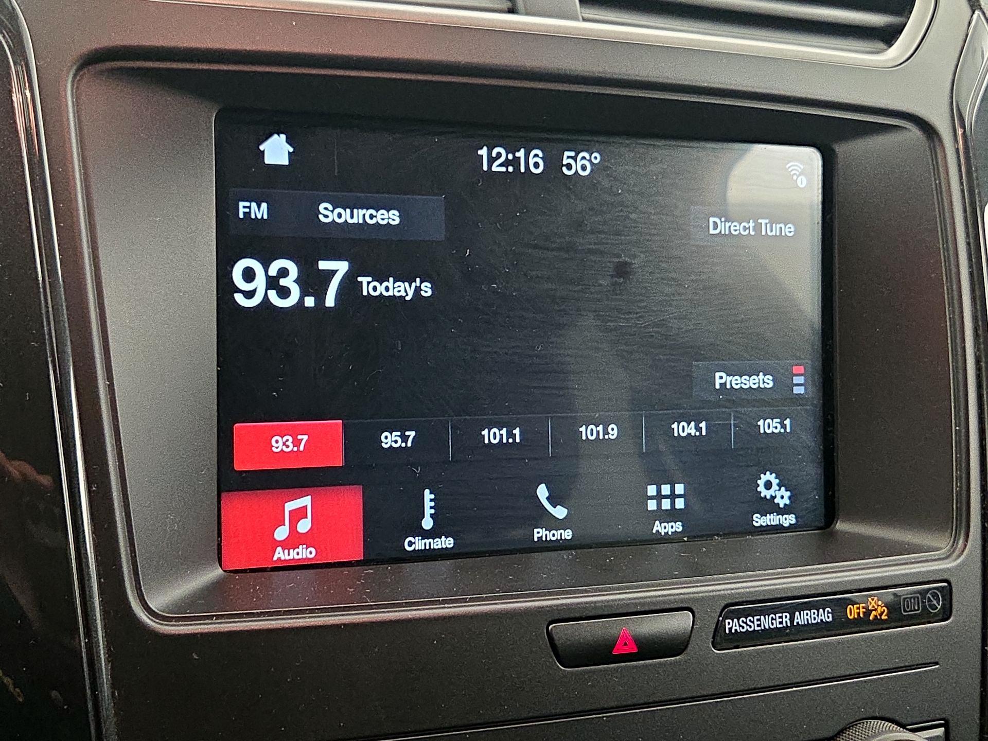 Thumbnail: 2018 Ford Explorer - 15