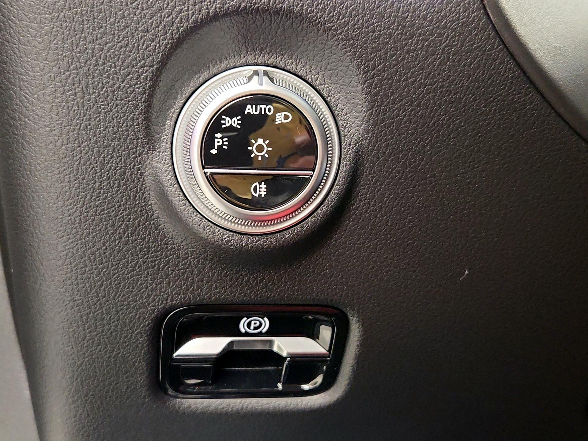 Thumbnail: 2024 Mercedes-Benz CLE - 13