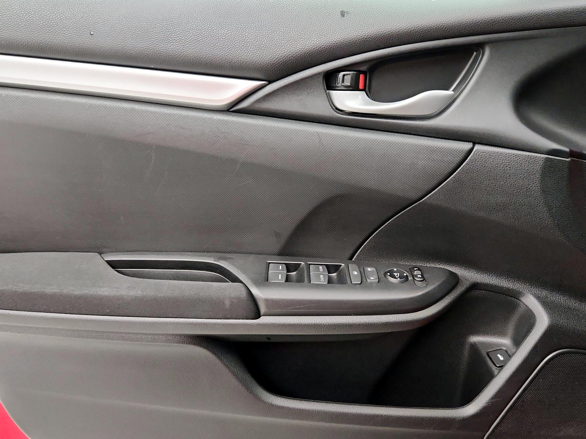 Thumbnail: 2018 Honda Civic - 12