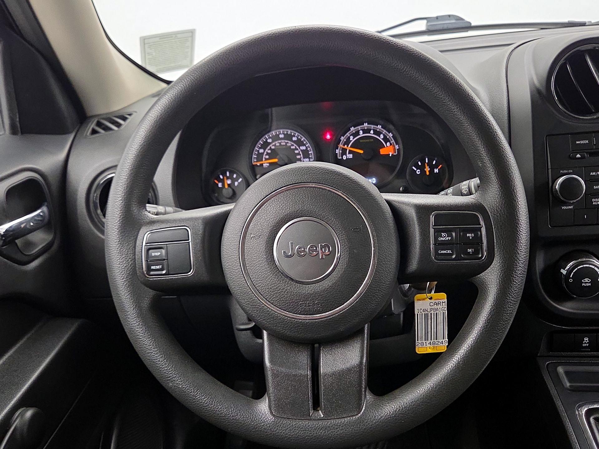 Thumbnail: 2016 Jeep Patriot - 10