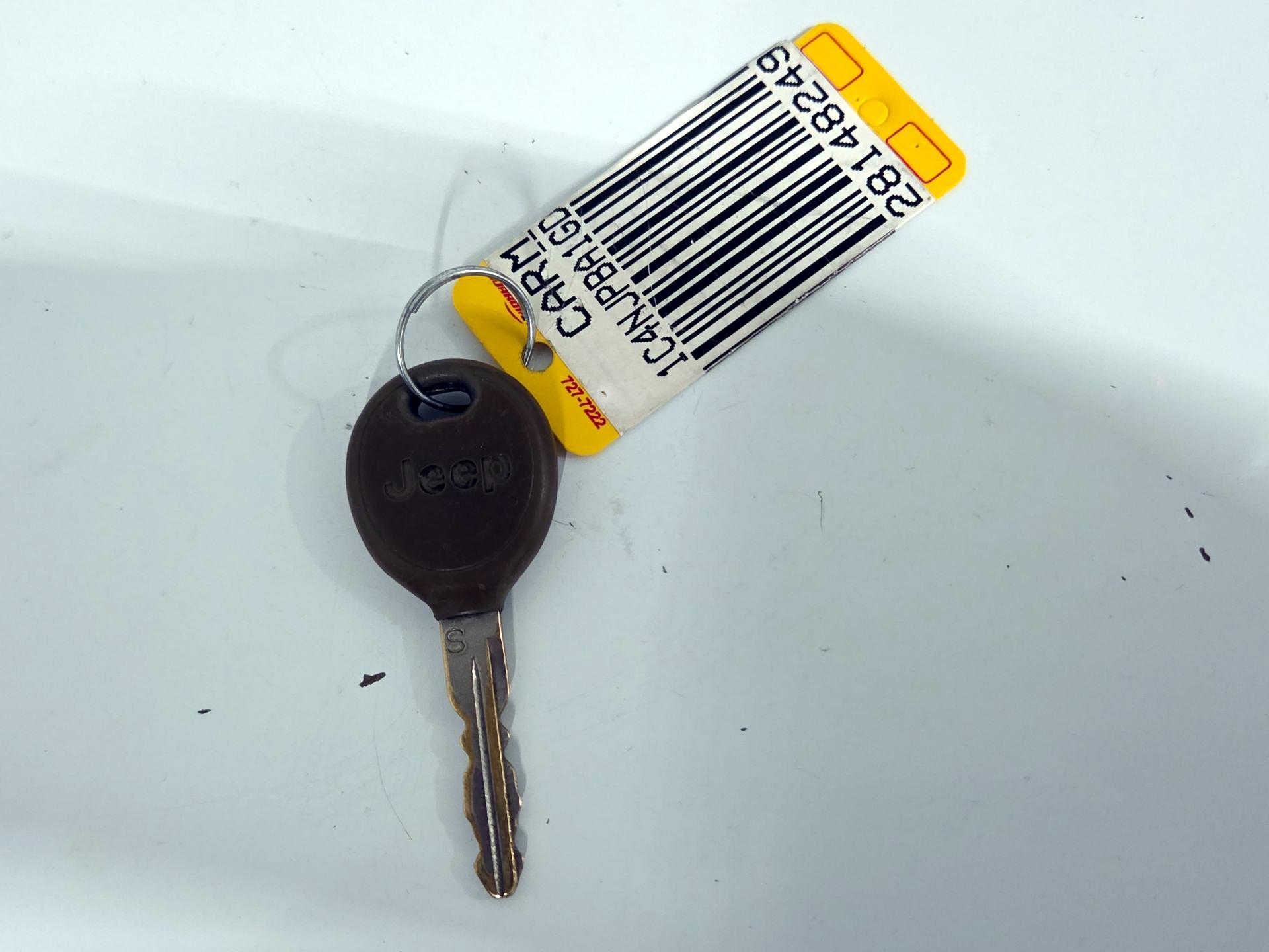 Thumbnail: 2016 Jeep Patriot - 19