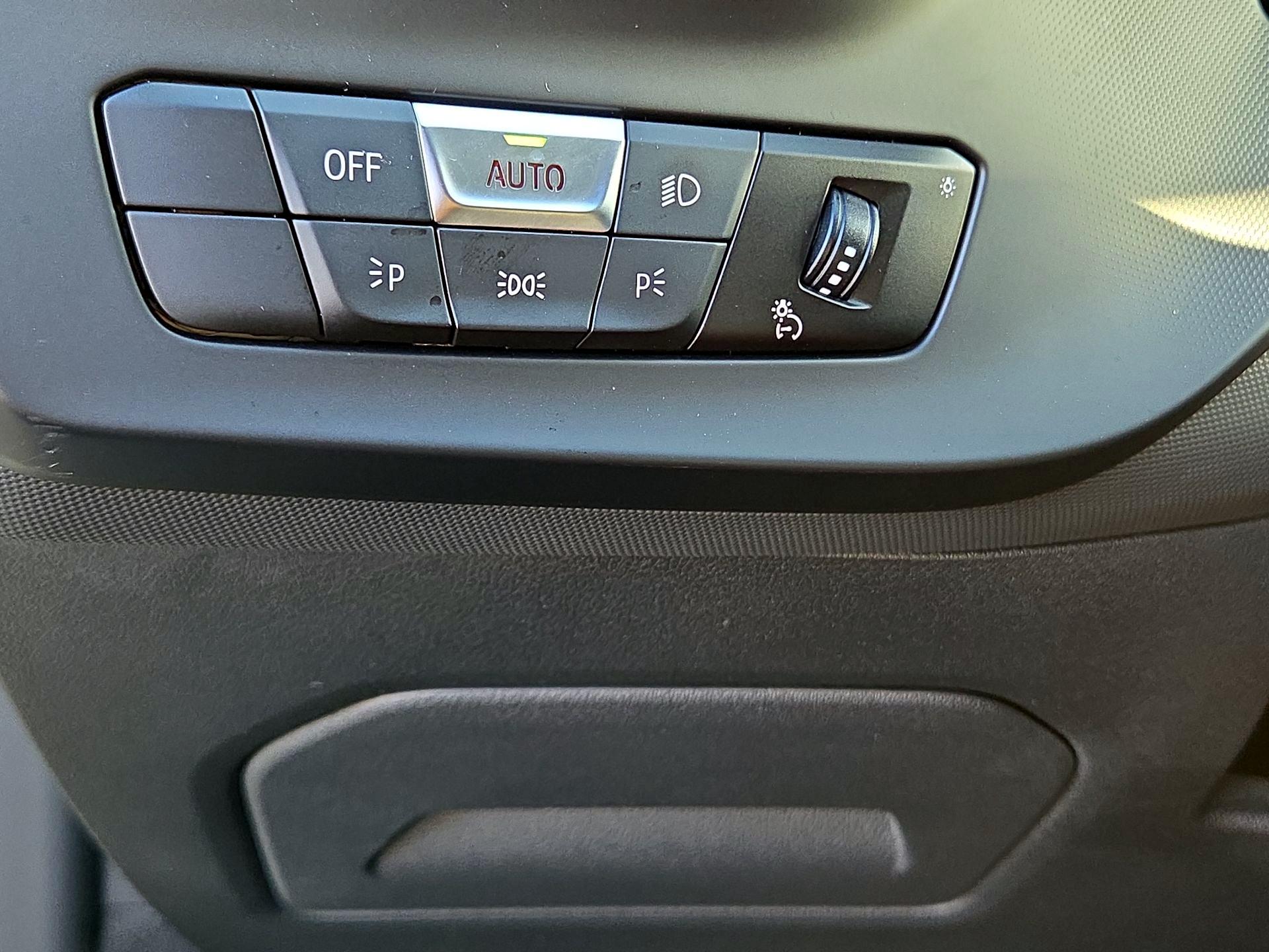 Thumbnail: 2022 BMW 2 Series - 11