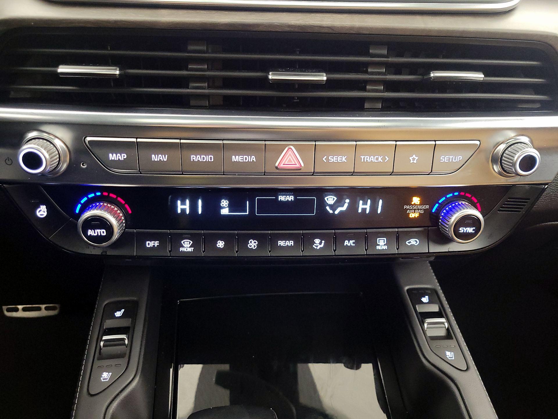 Thumbnail: 2021 Kia Telluride - 17