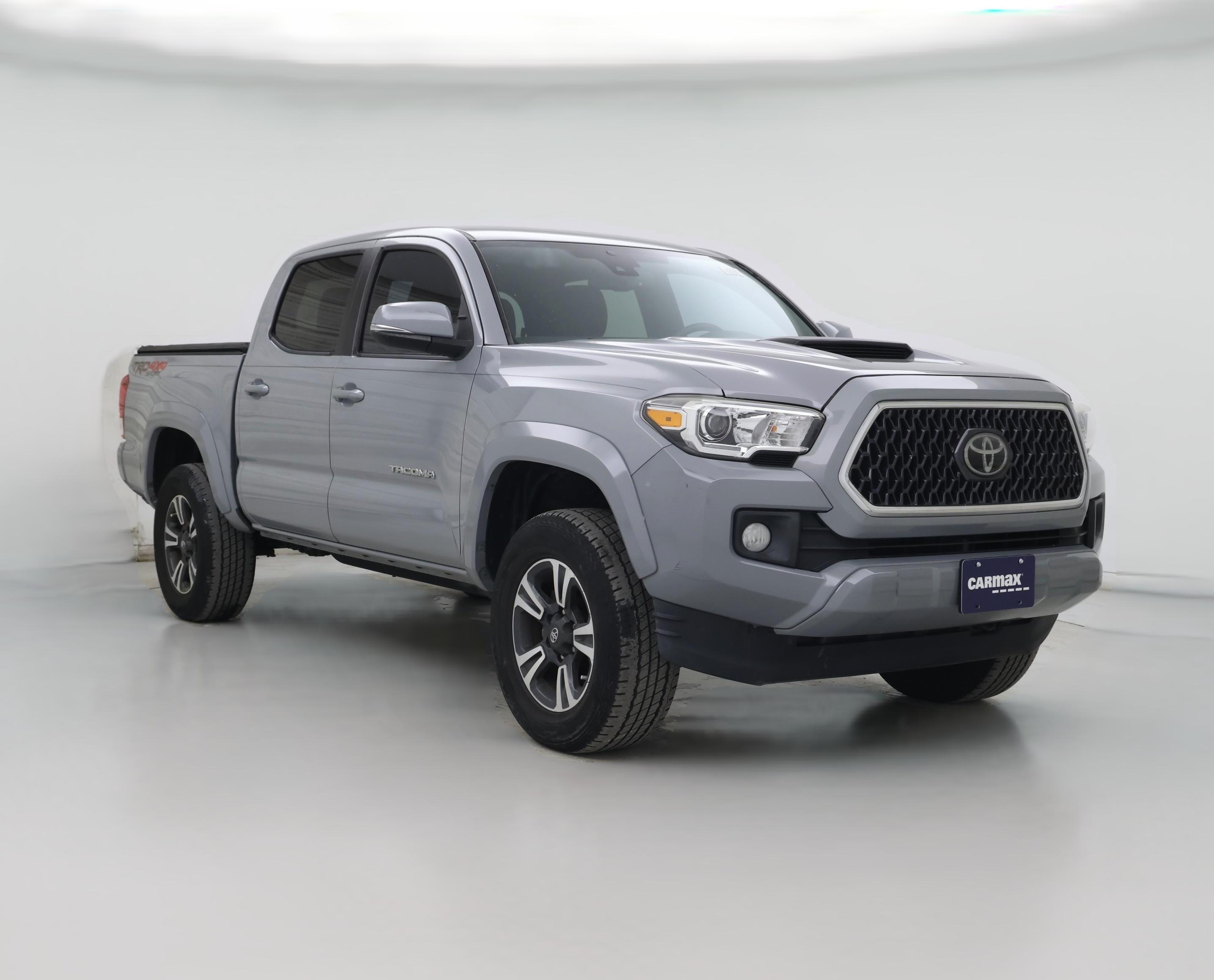 Thumbnail: 2018 Toyota Tacoma - 1