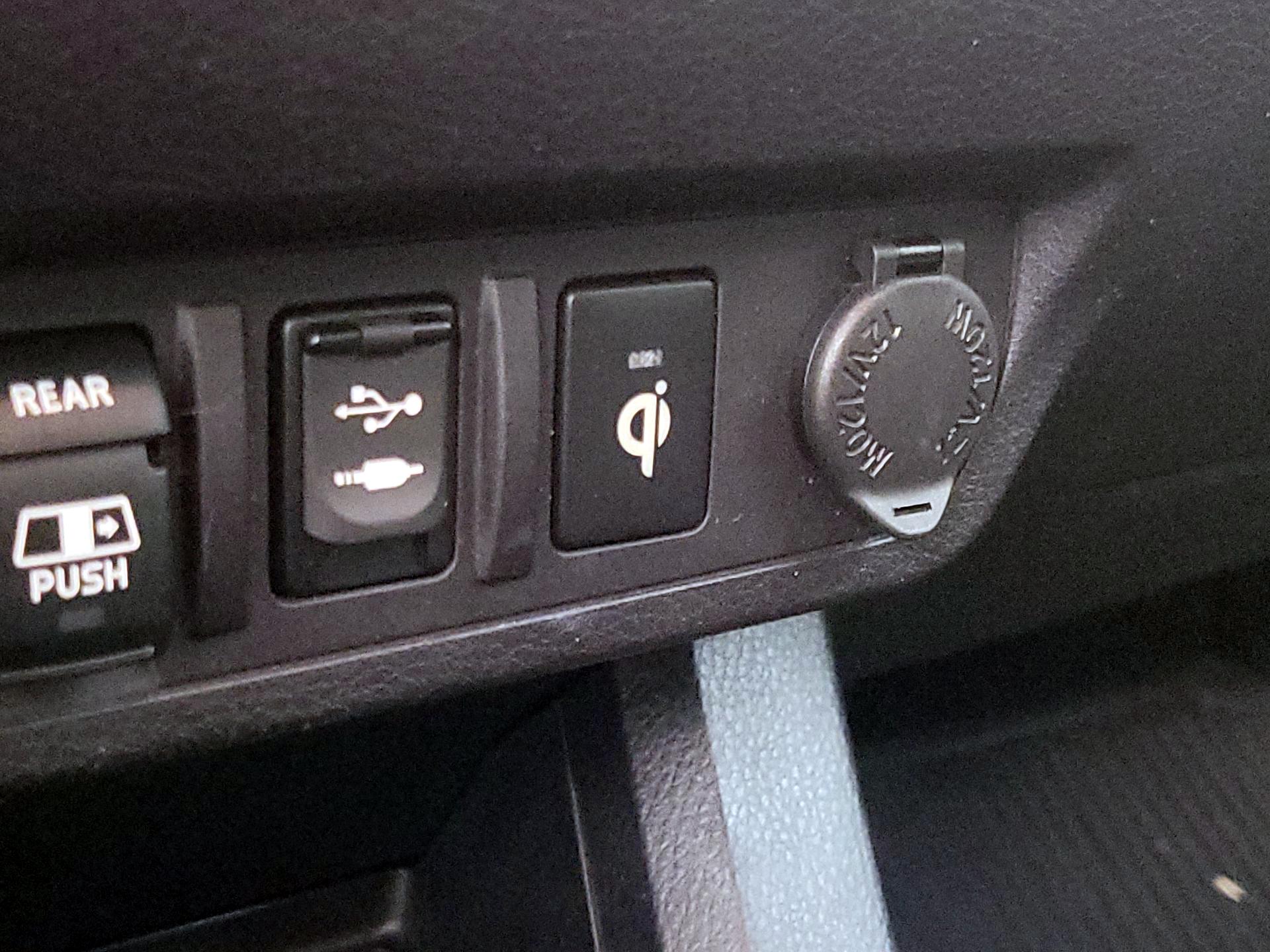 Thumbnail: 2018 Toyota Tacoma - 18