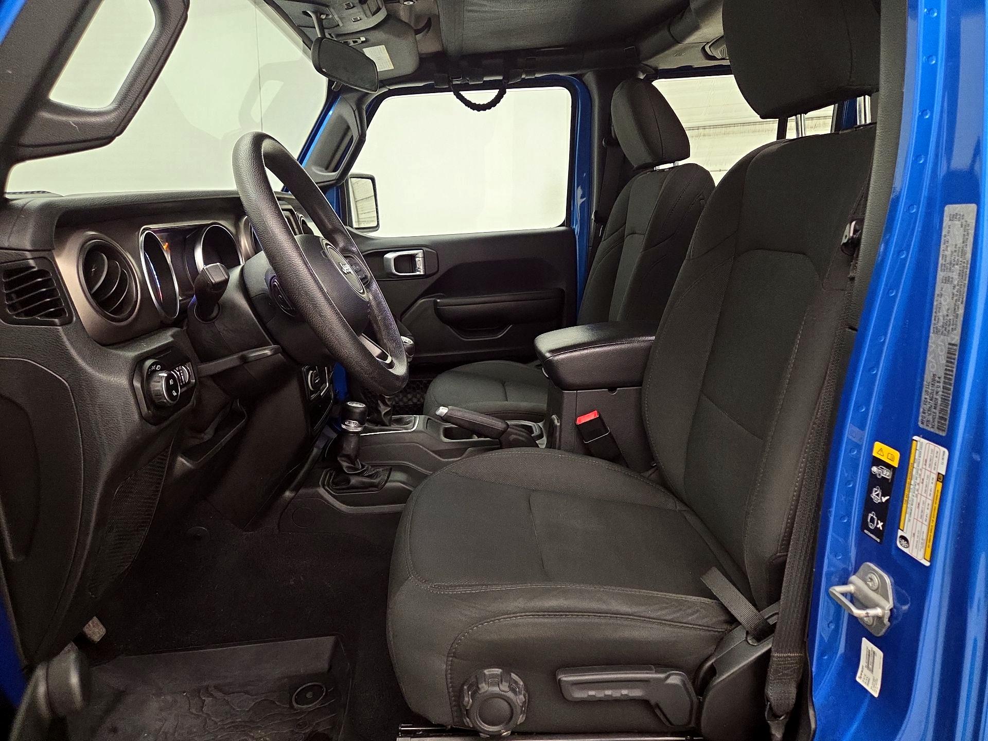 Thumbnail: 2020 Jeep Gladiator - 11