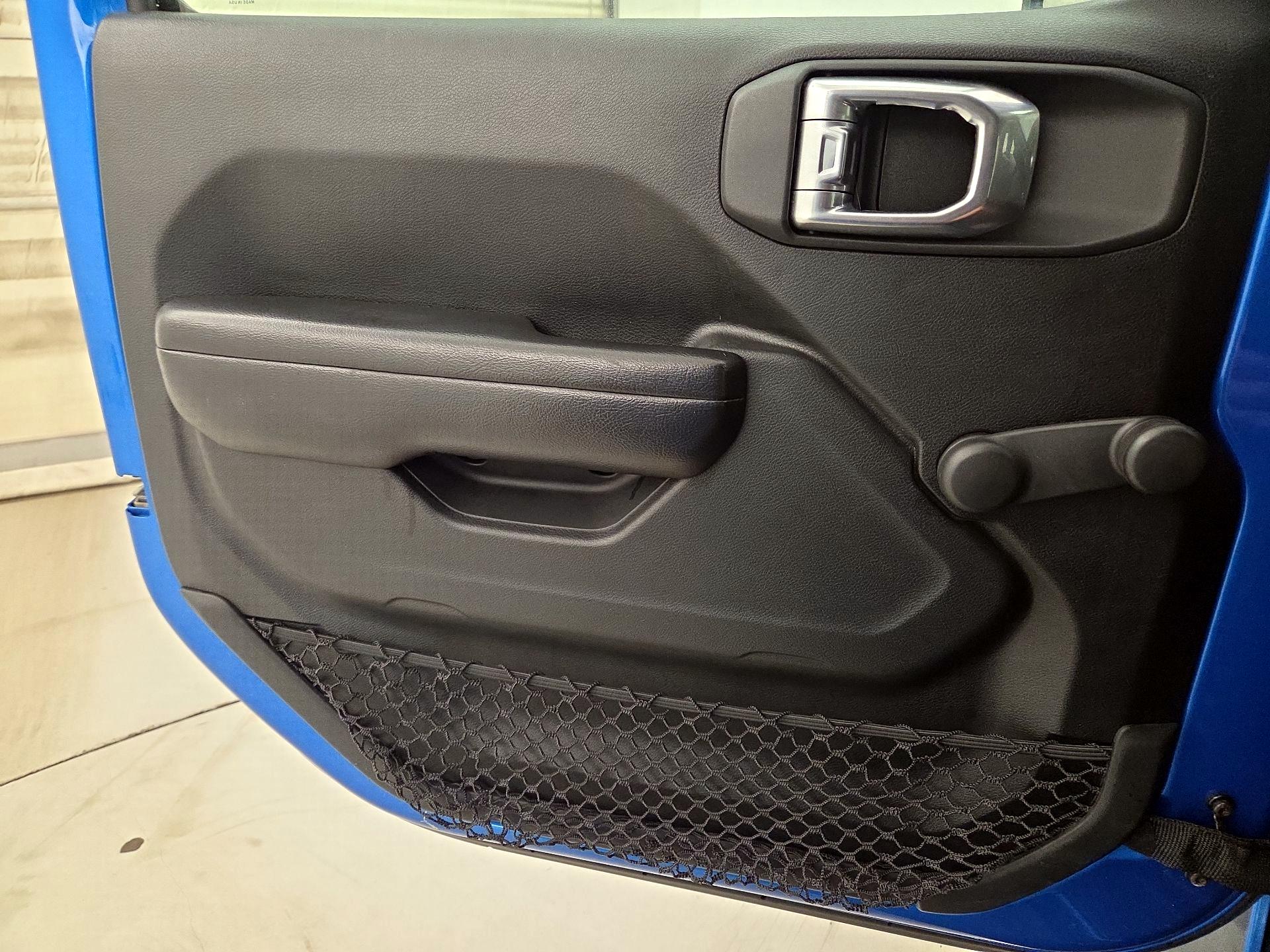 Thumbnail: 2020 Jeep Gladiator - 12