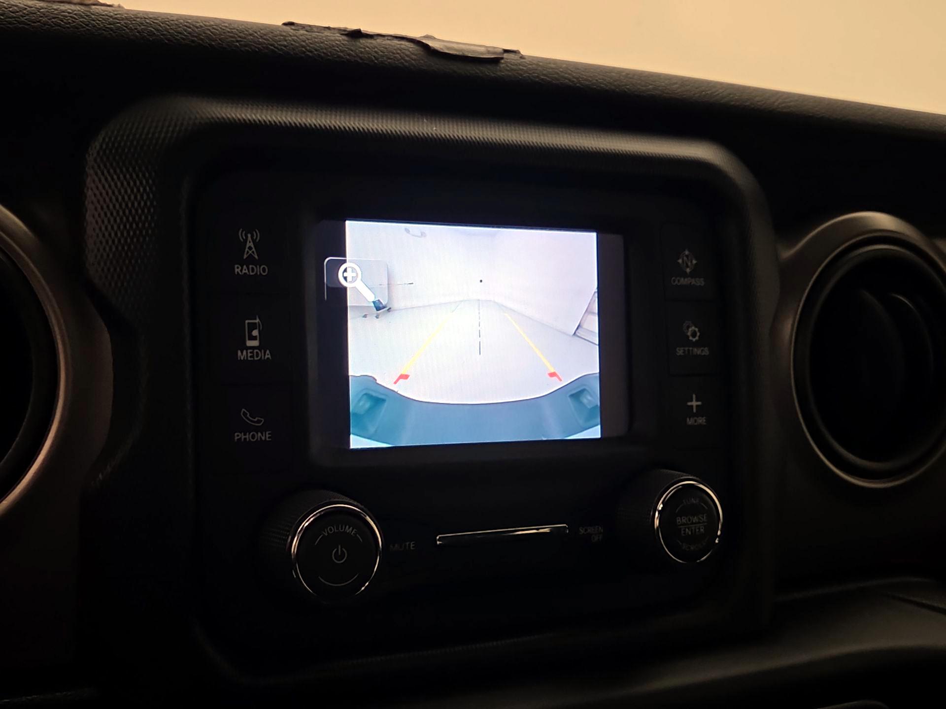 Thumbnail: 2020 Jeep Gladiator - 14