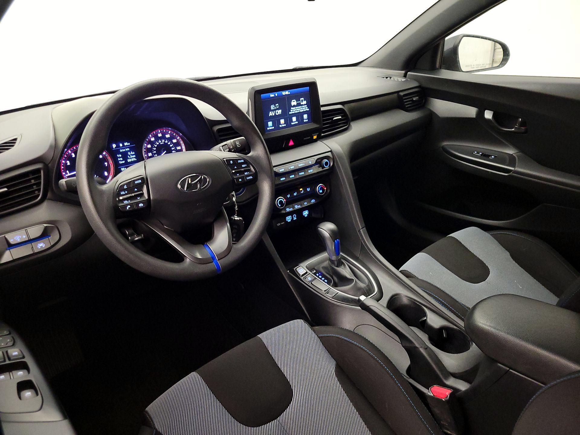 Thumbnail: 2020 Hyundai Veloster - 9