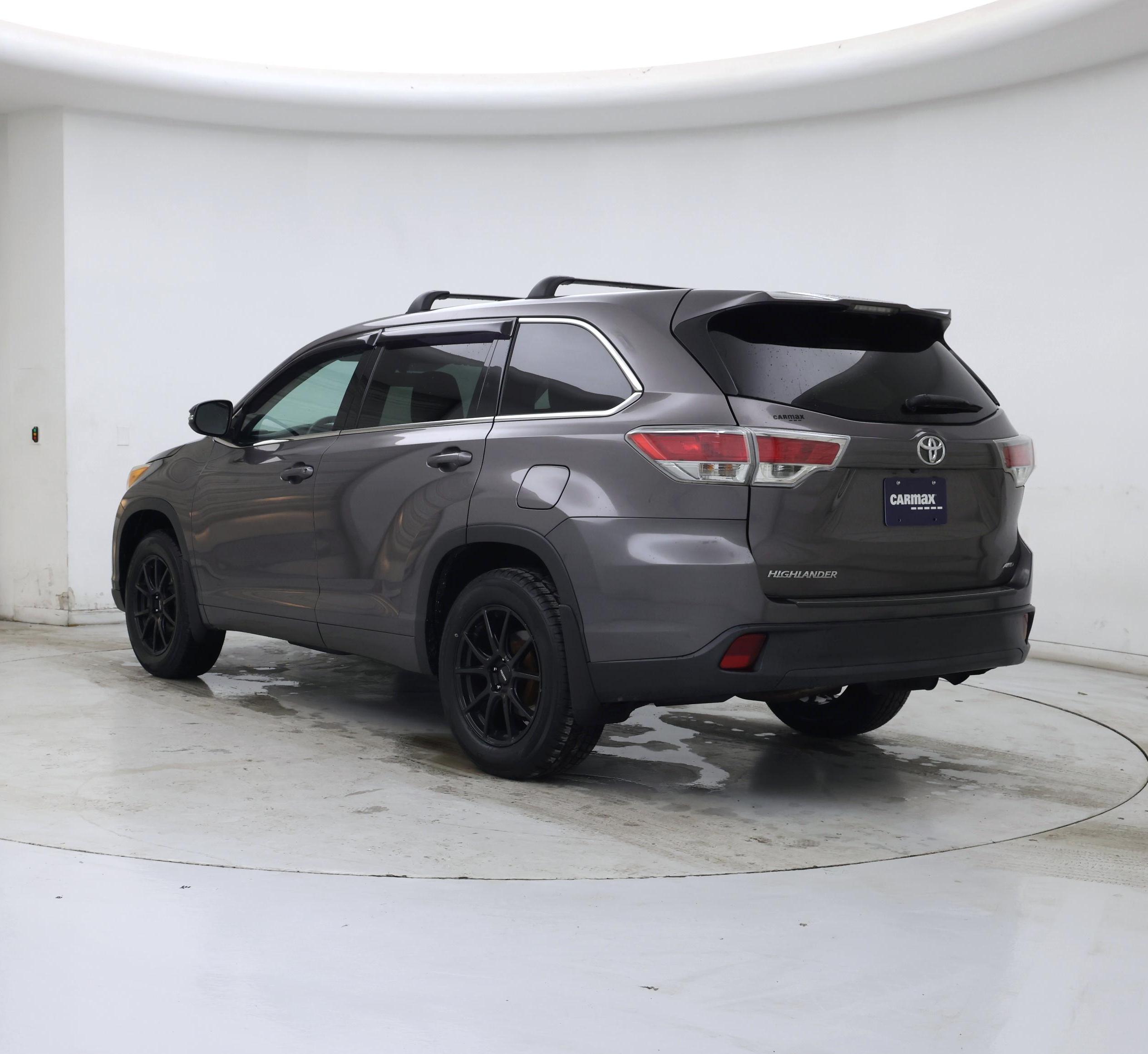 Thumbnail: 2016 Toyota Highlander - 2