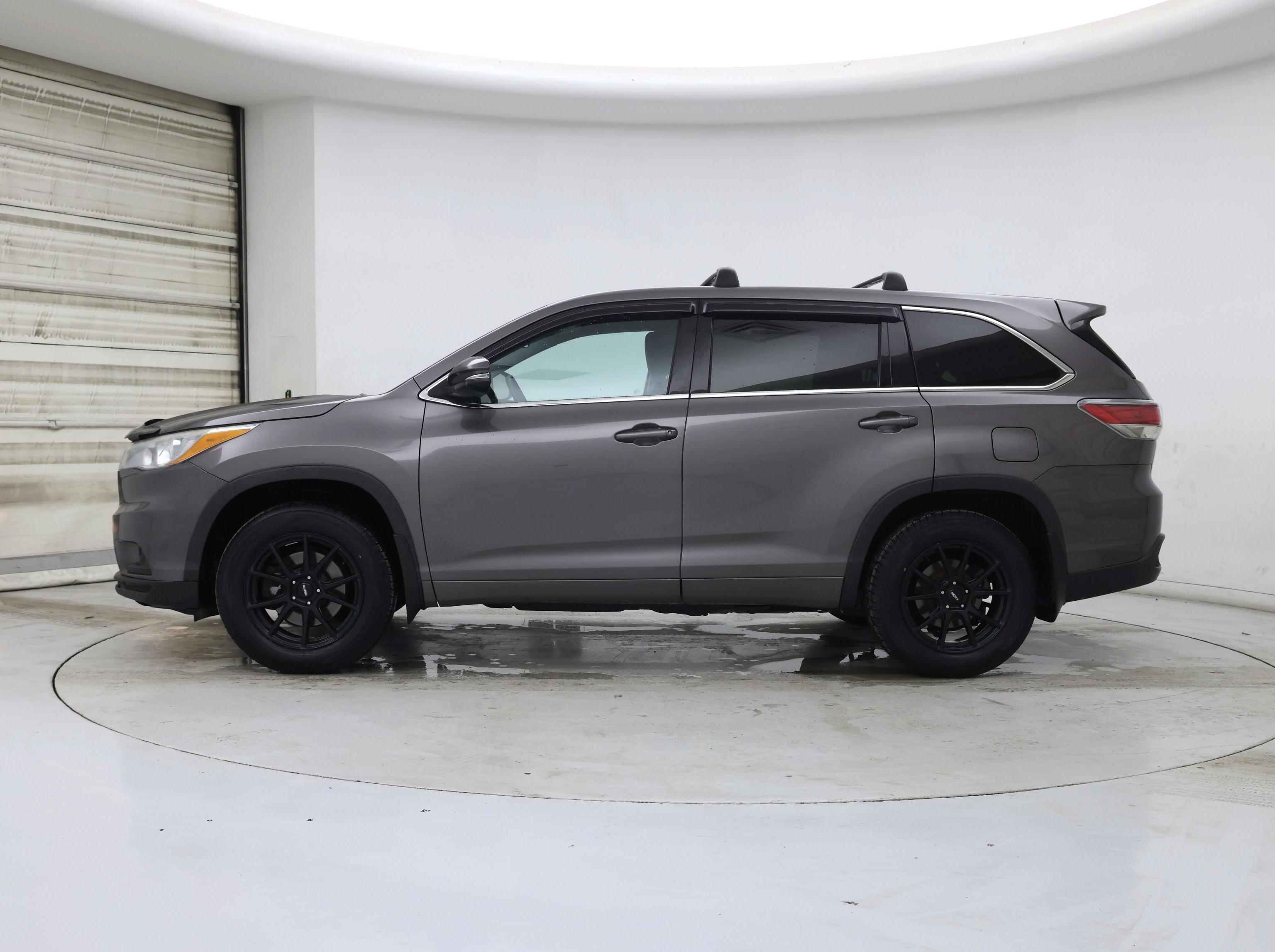 Thumbnail: 2016 Toyota Highlander - 3