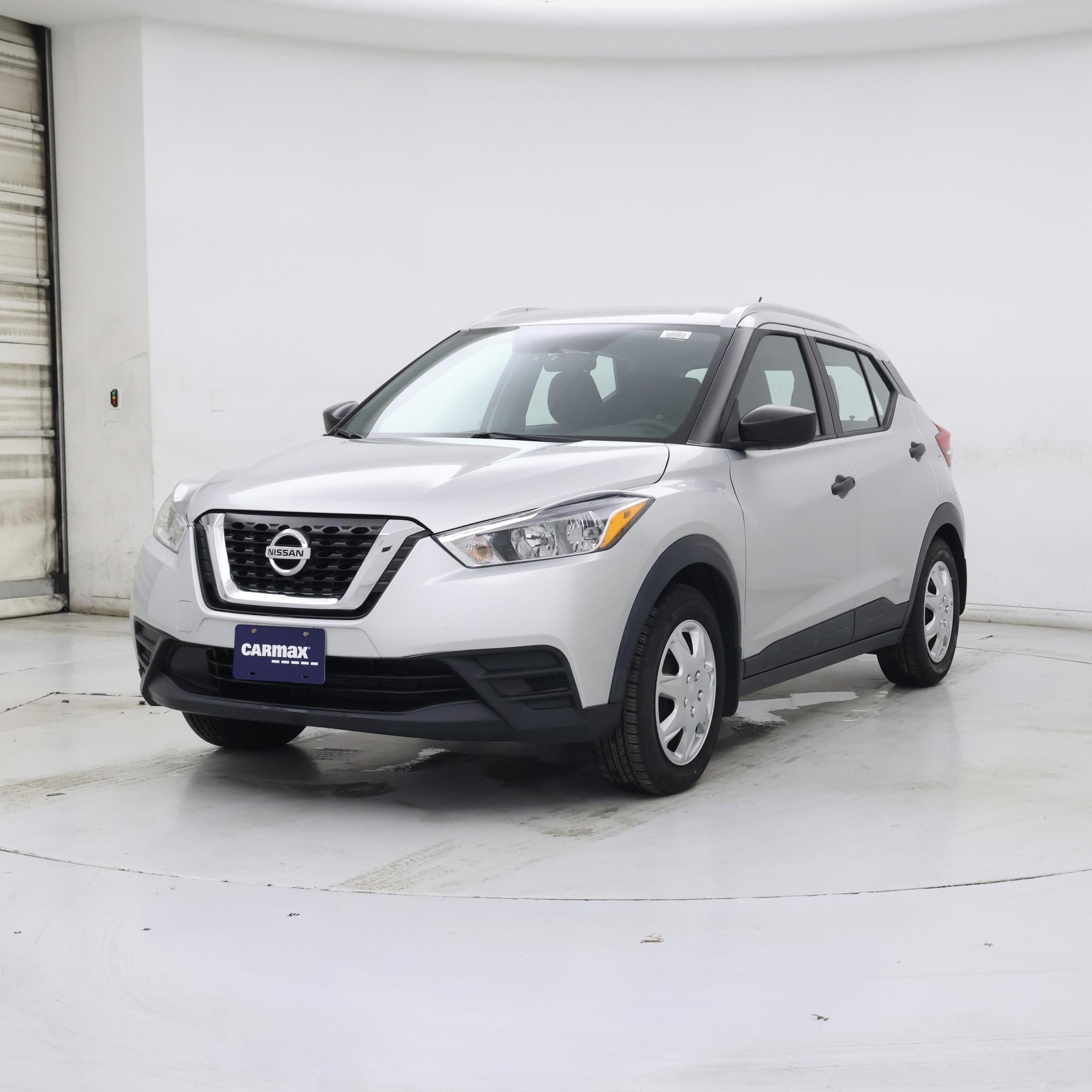 Thumbnail: 2019 Nissan Kicks - 4