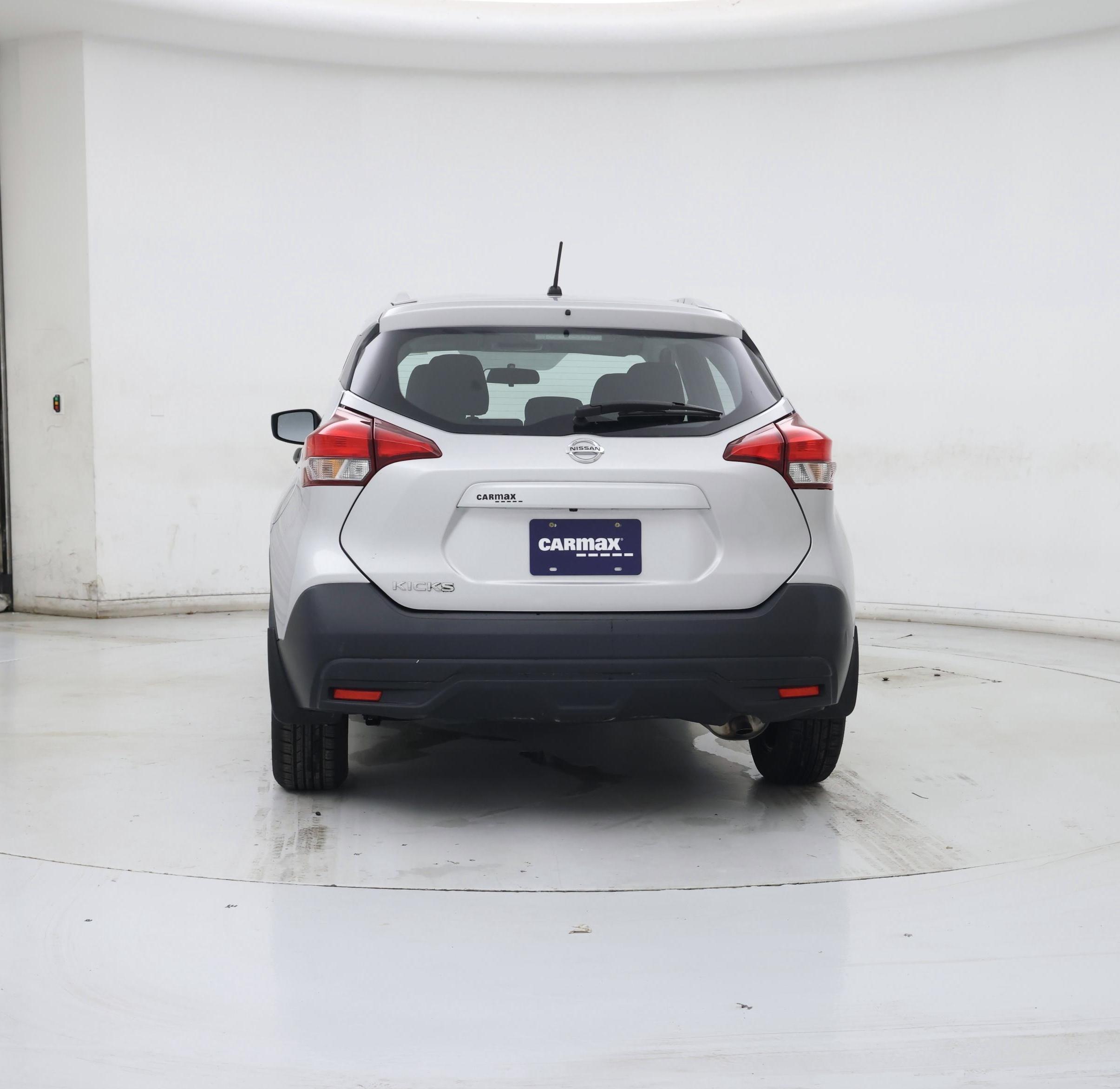 Thumbnail: 2019 Nissan Kicks - 6