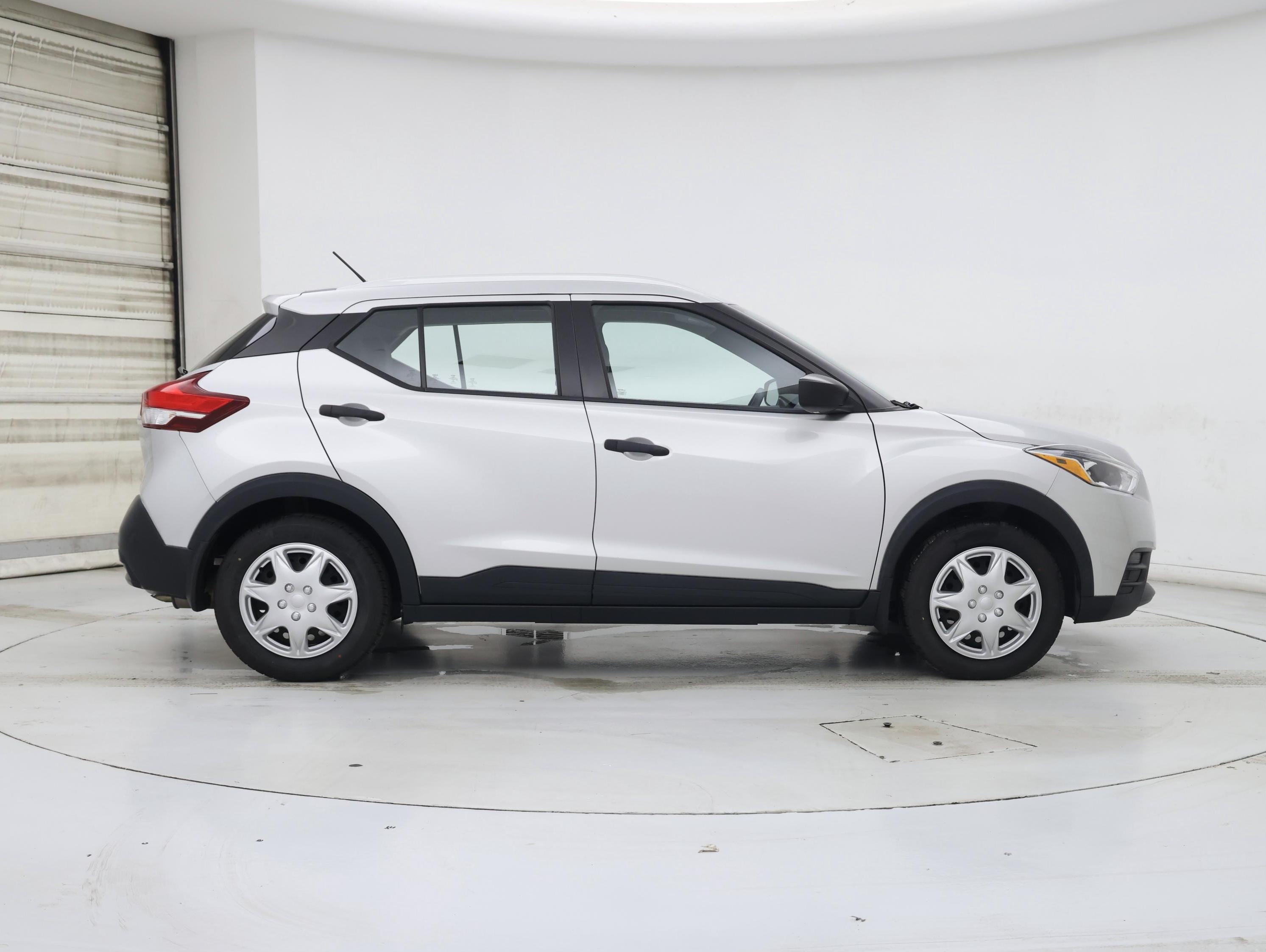 Thumbnail: 2019 Nissan Kicks - 7