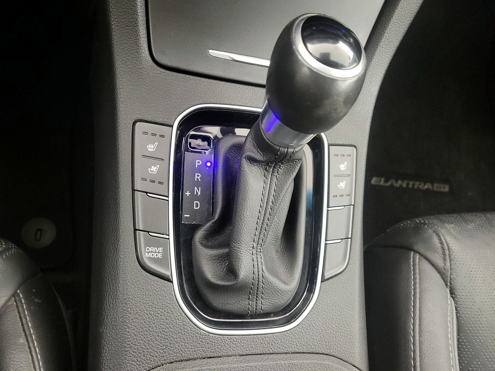 Thumbnail: 2018 Hyundai Elantra - 18