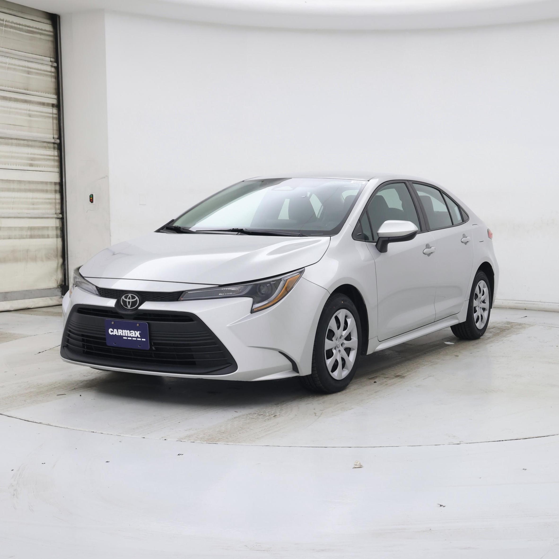 Thumbnail: 2023 Toyota Corolla - 4