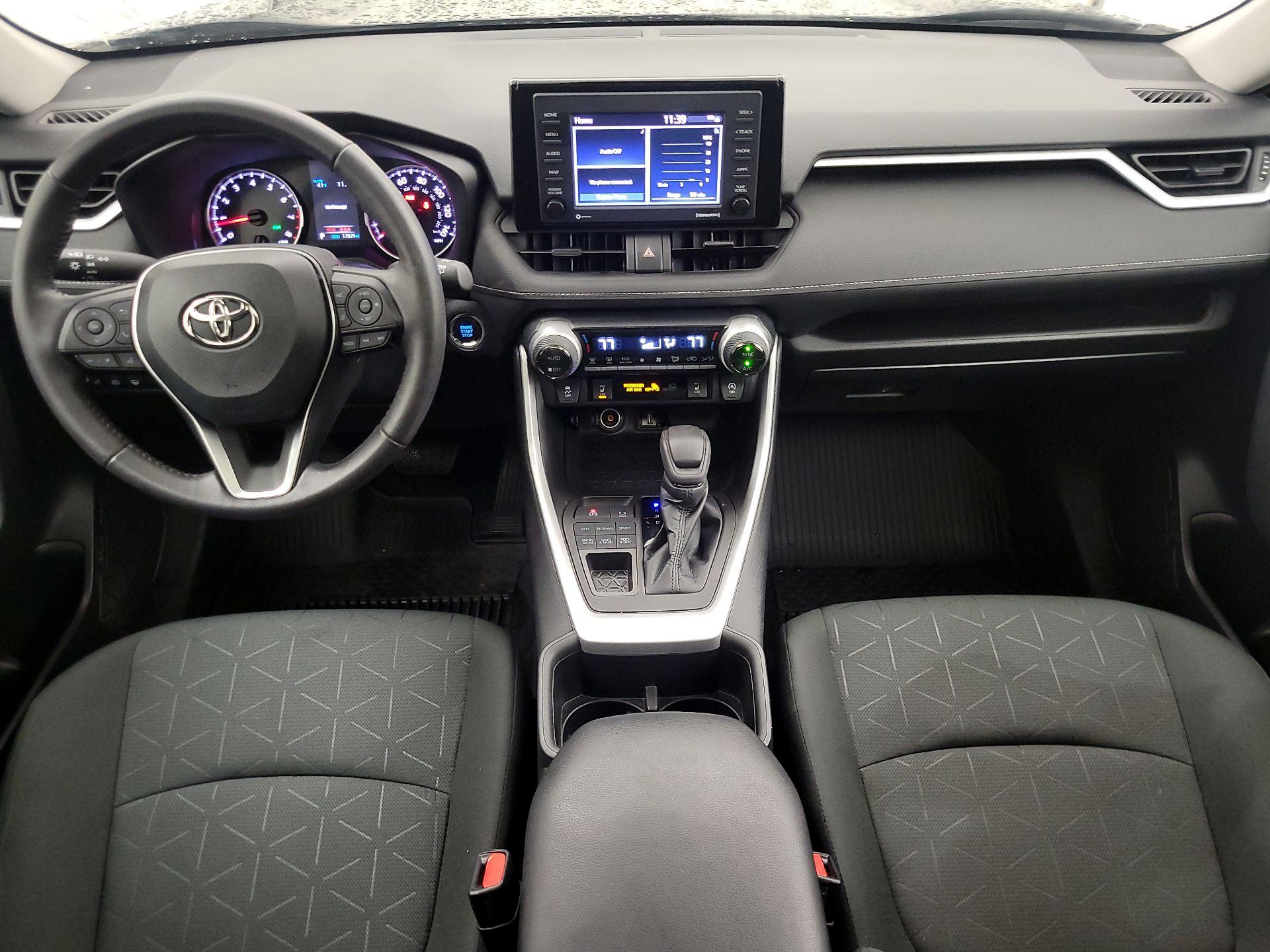 Thumbnail: 2022 Toyota RAV4 - 9