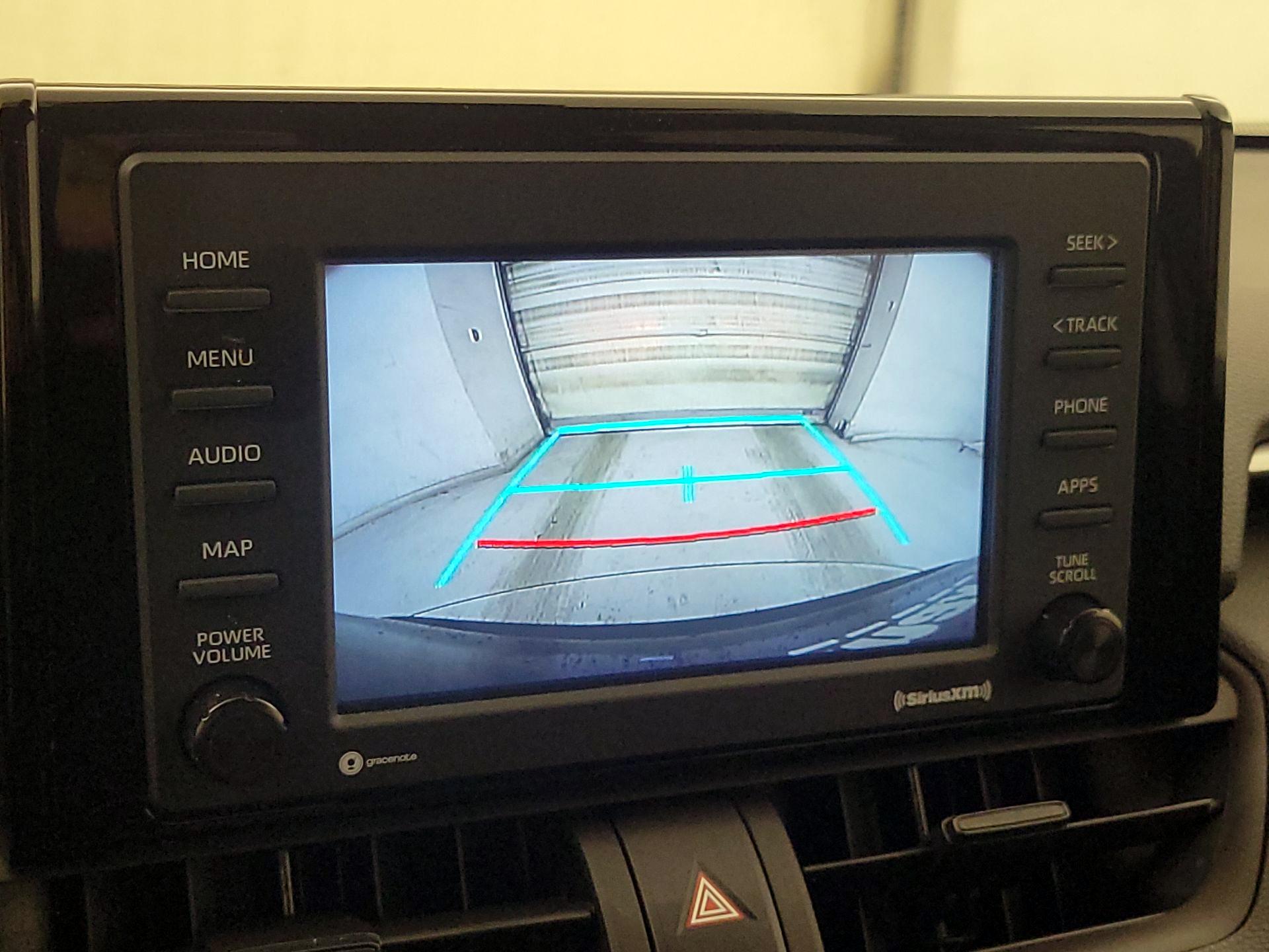 Thumbnail: 2022 Toyota RAV4 - 14