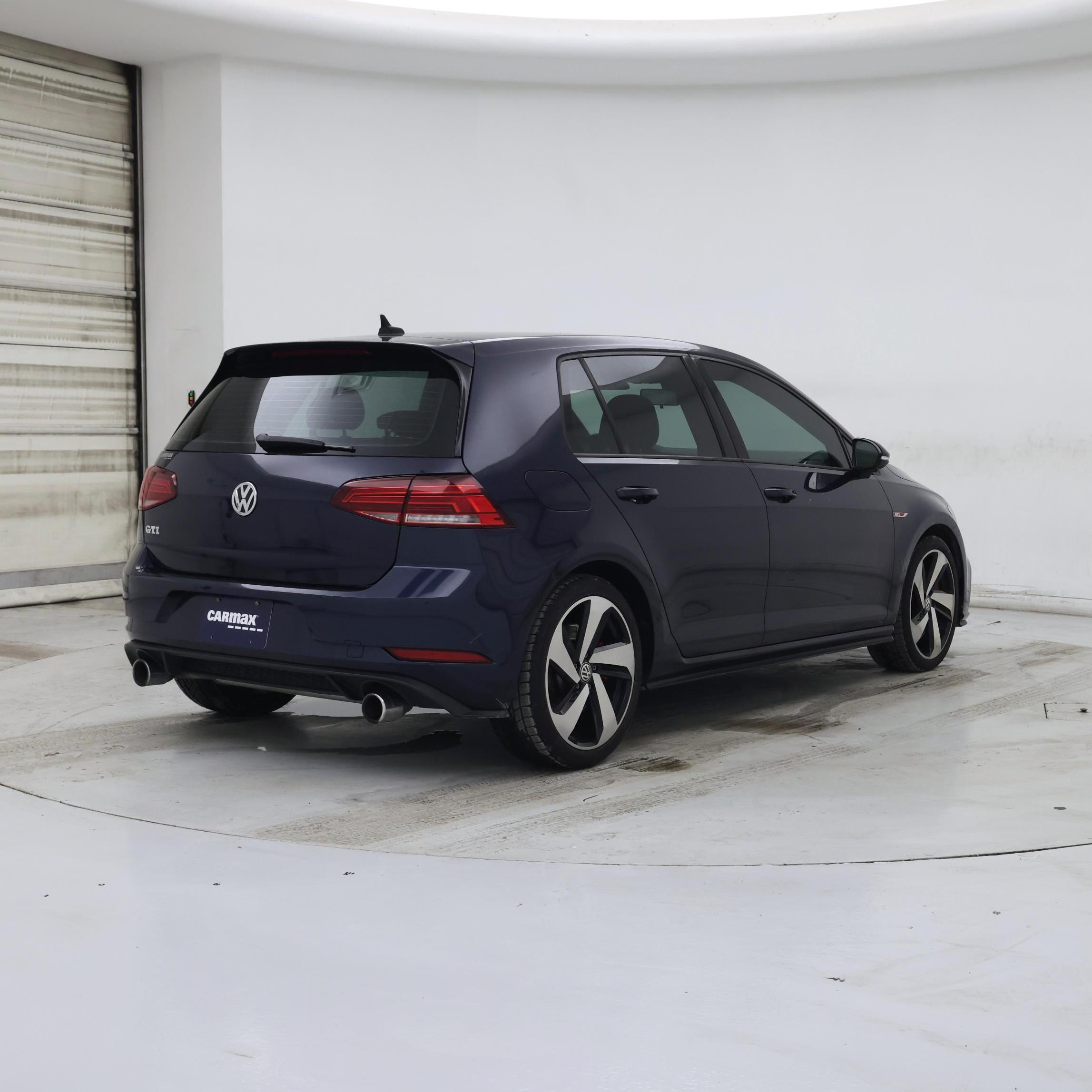 Thumbnail: 2018 Volkswagen Golf - 8