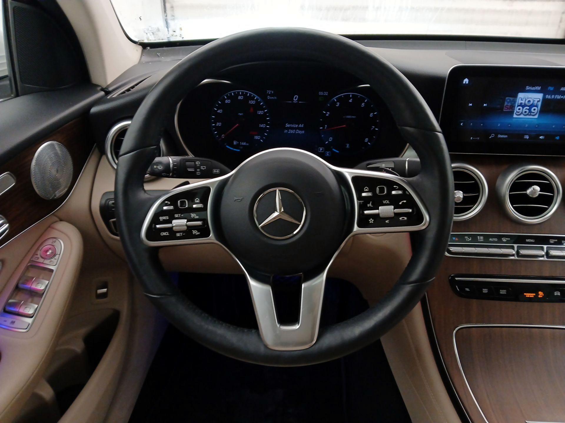 Thumbnail: 2021 Mercedes-Benz GLC - 10