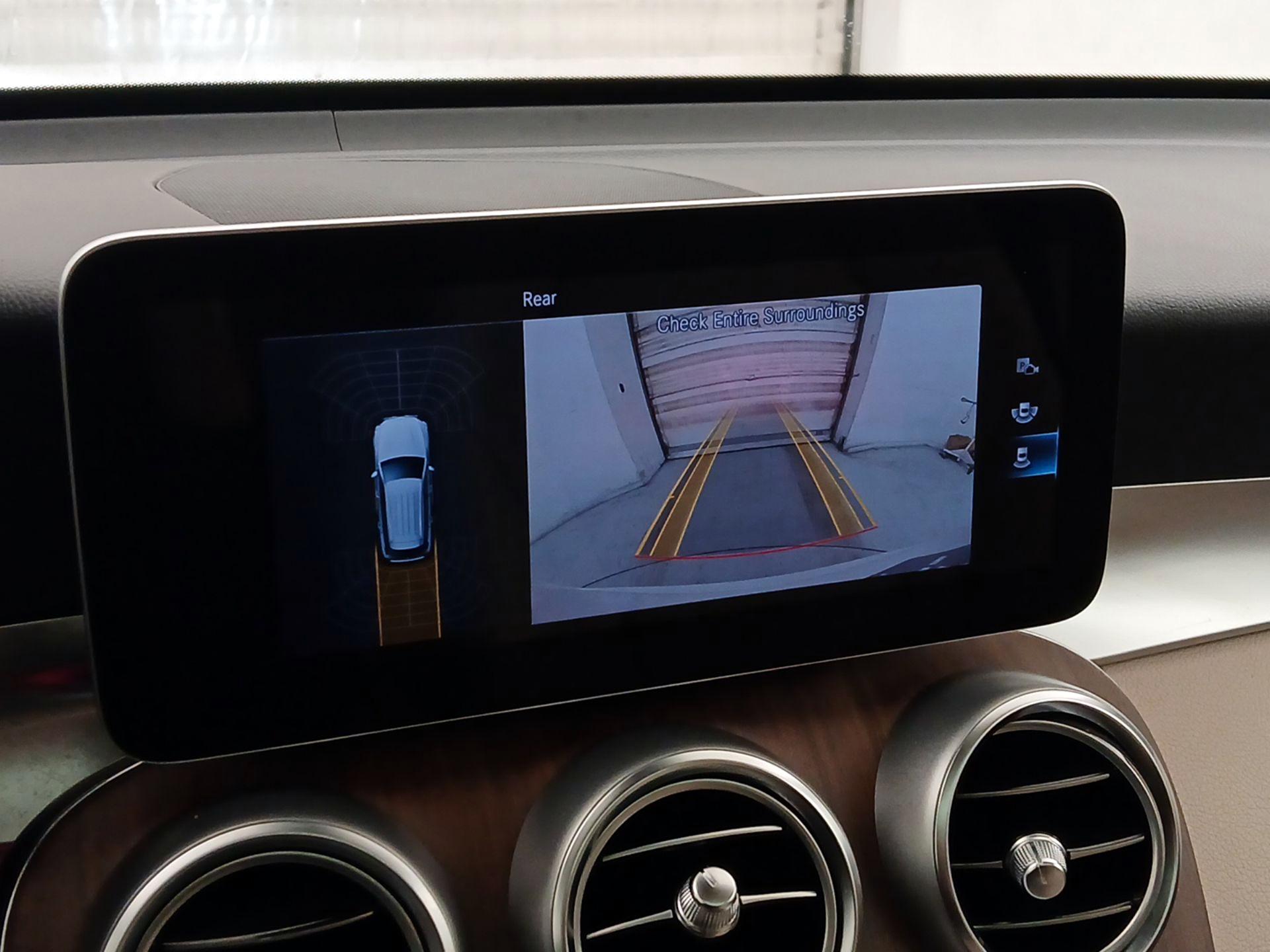 Thumbnail: 2021 Mercedes-Benz GLC - 14