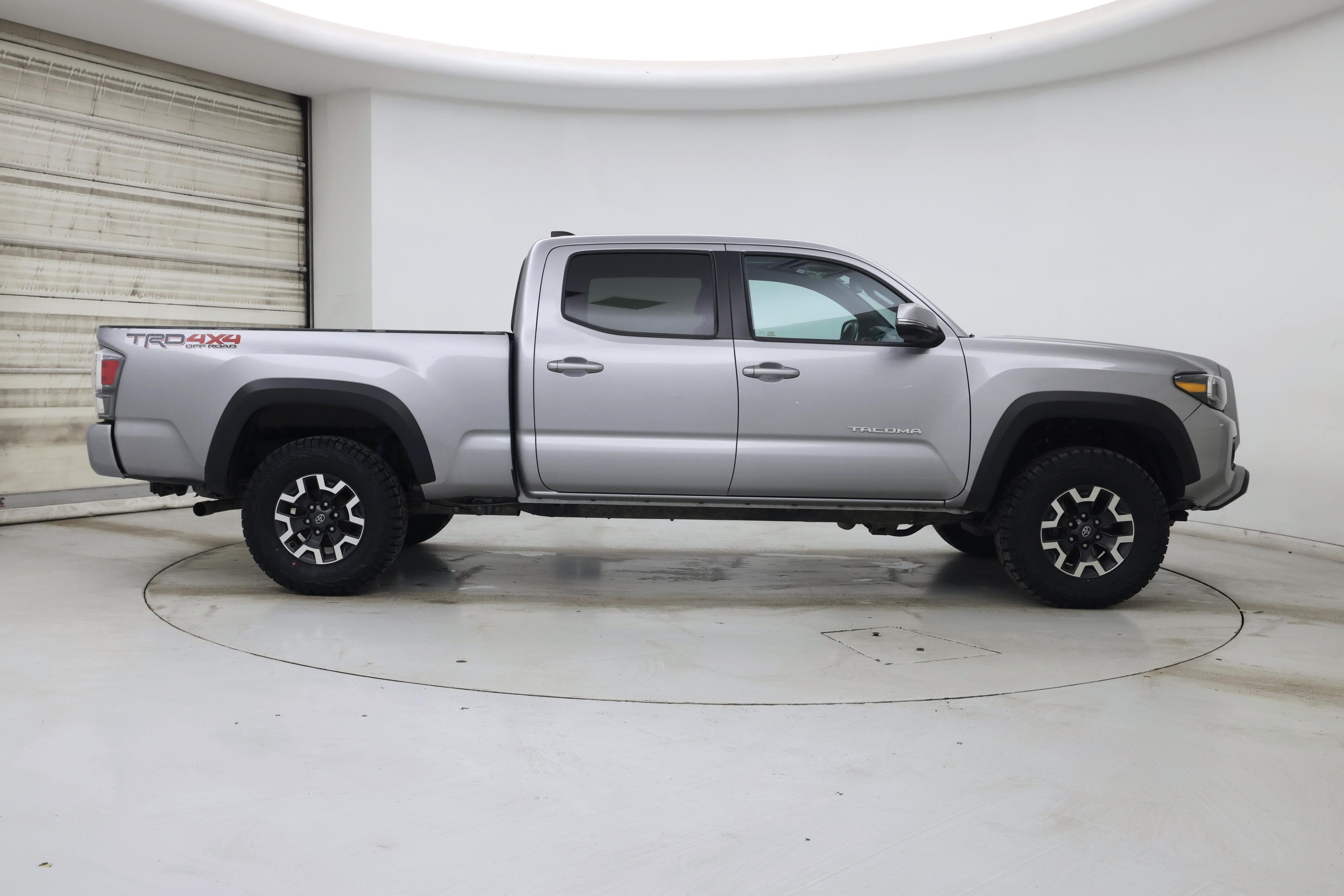 Thumbnail: 2021 Toyota Tacoma - 7