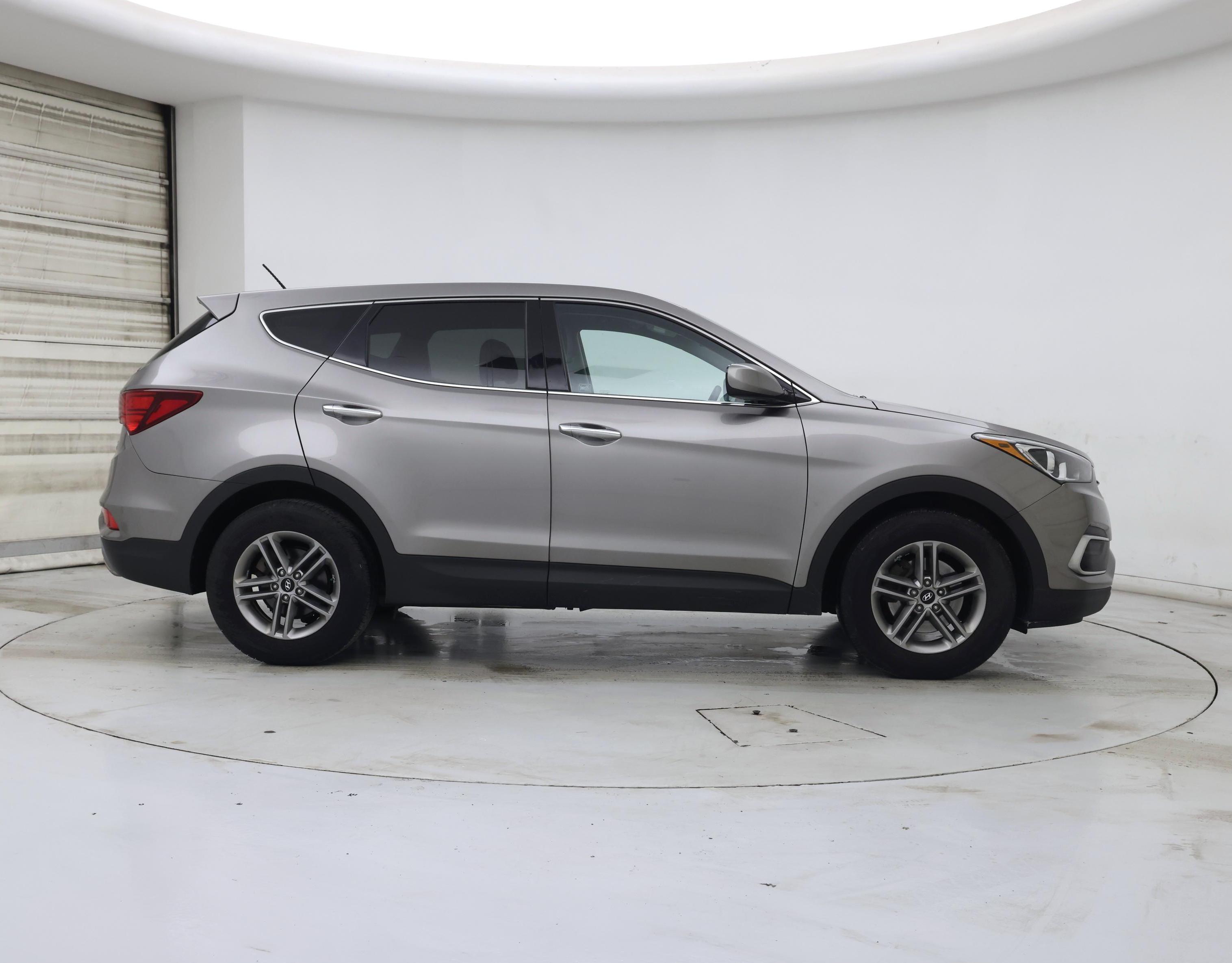 Thumbnail: 2018 Hyundai Santa Fe - 7