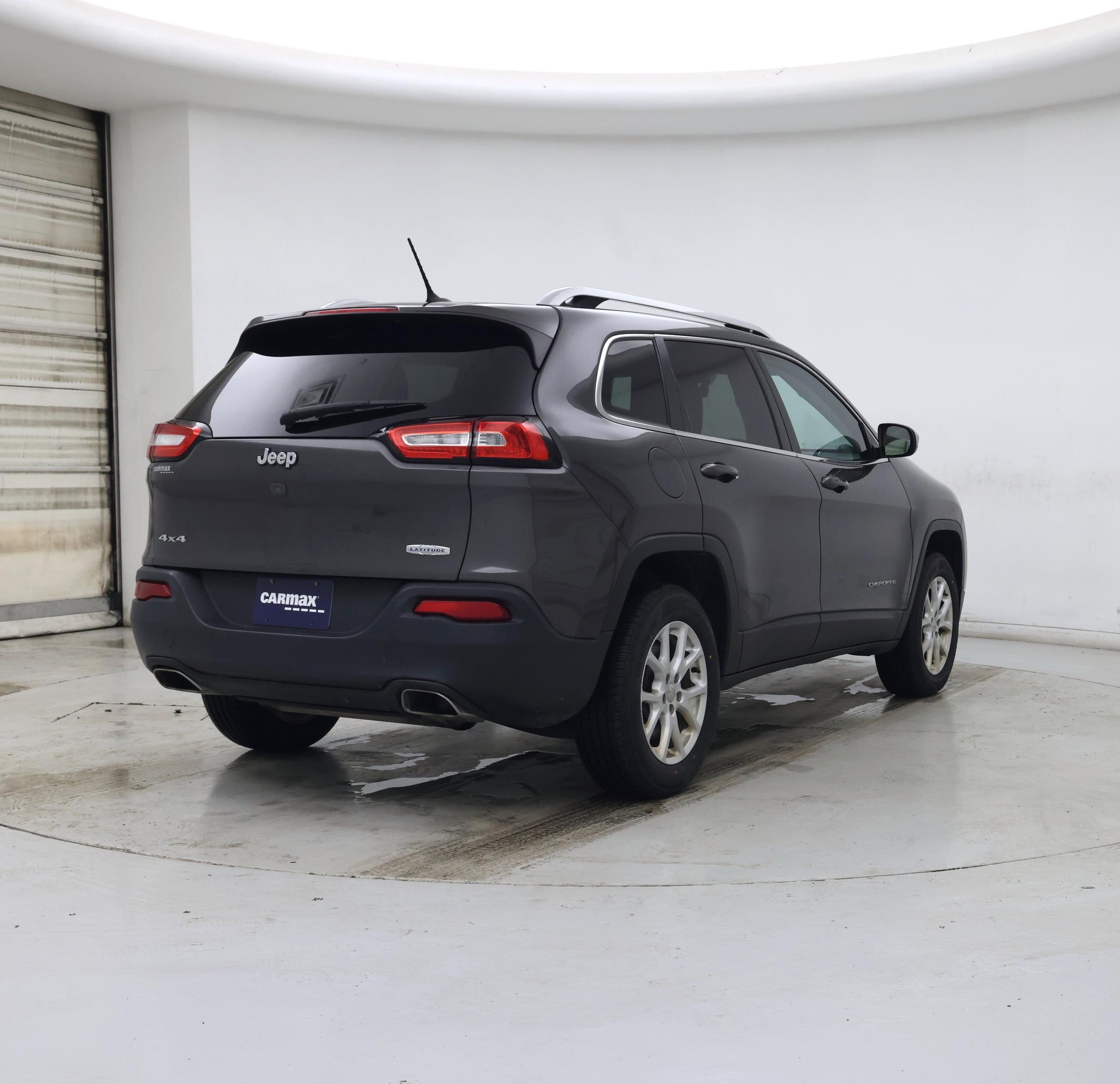 Thumbnail: 2015 Jeep Cherokee - 8