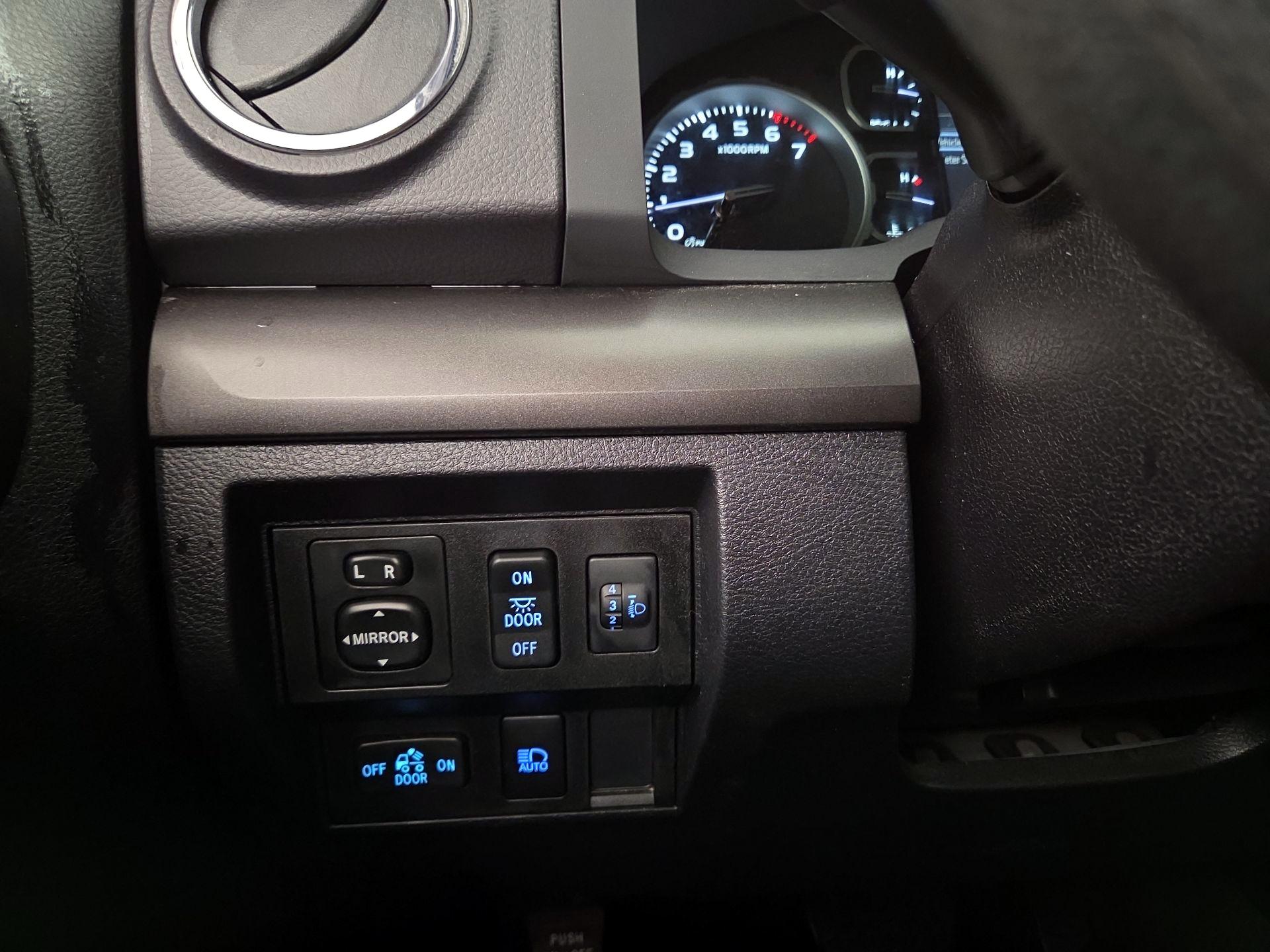 Thumbnail: 2021 Toyota Tundra - 13