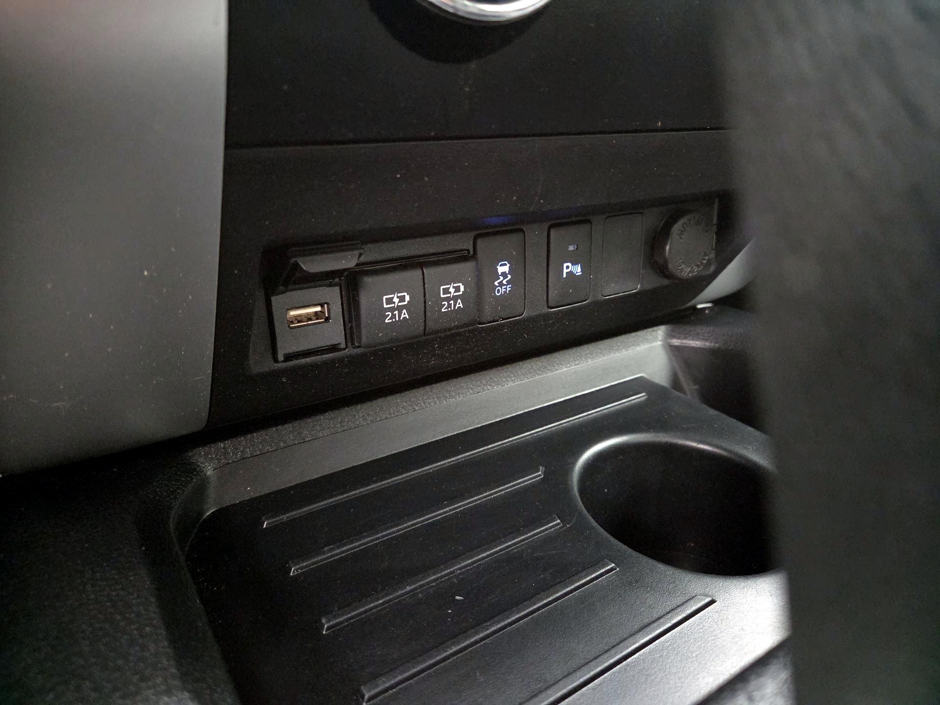 Thumbnail: 2021 Toyota Tundra - 18