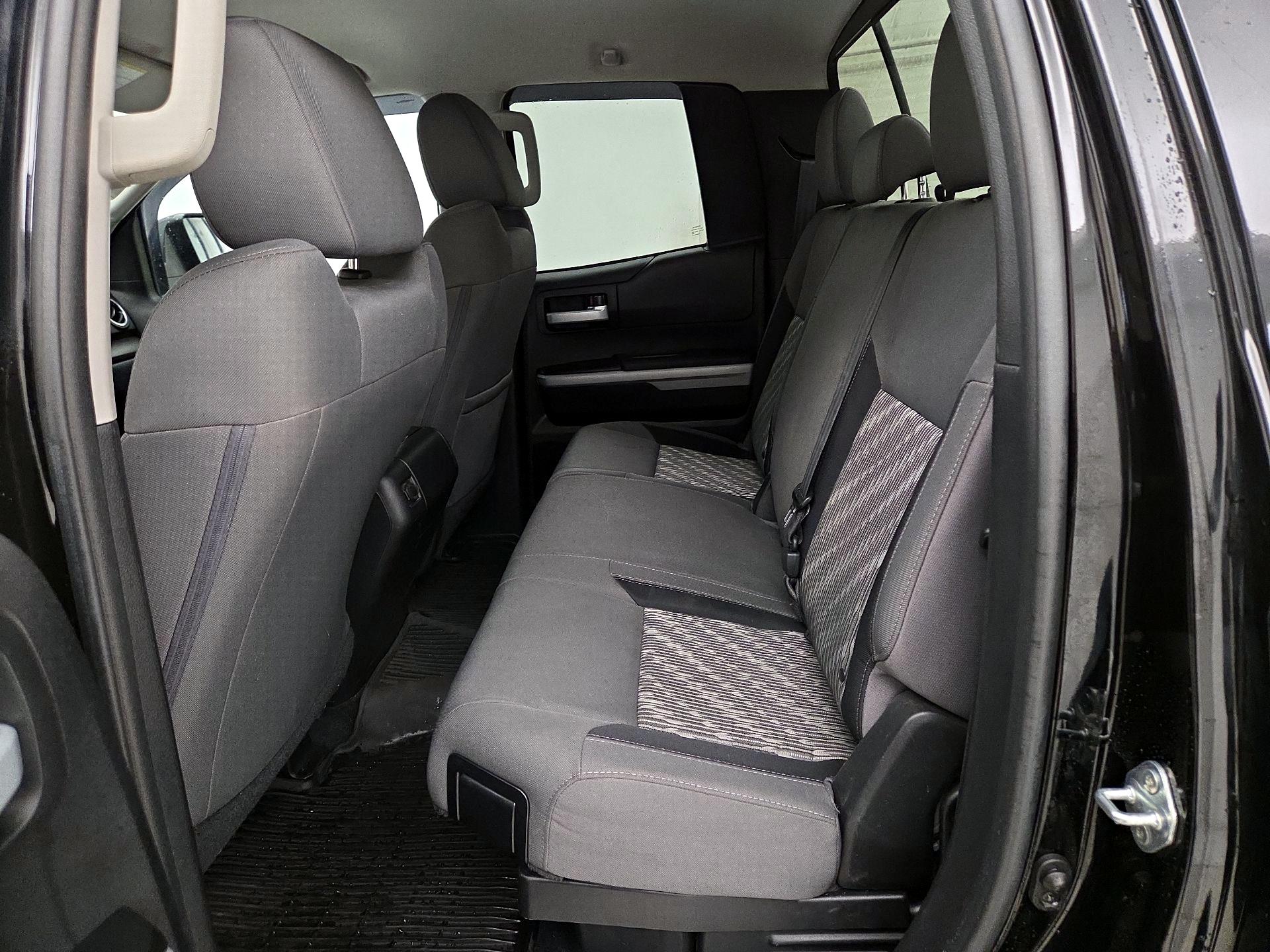 Thumbnail: 2021 Toyota Tundra - 19