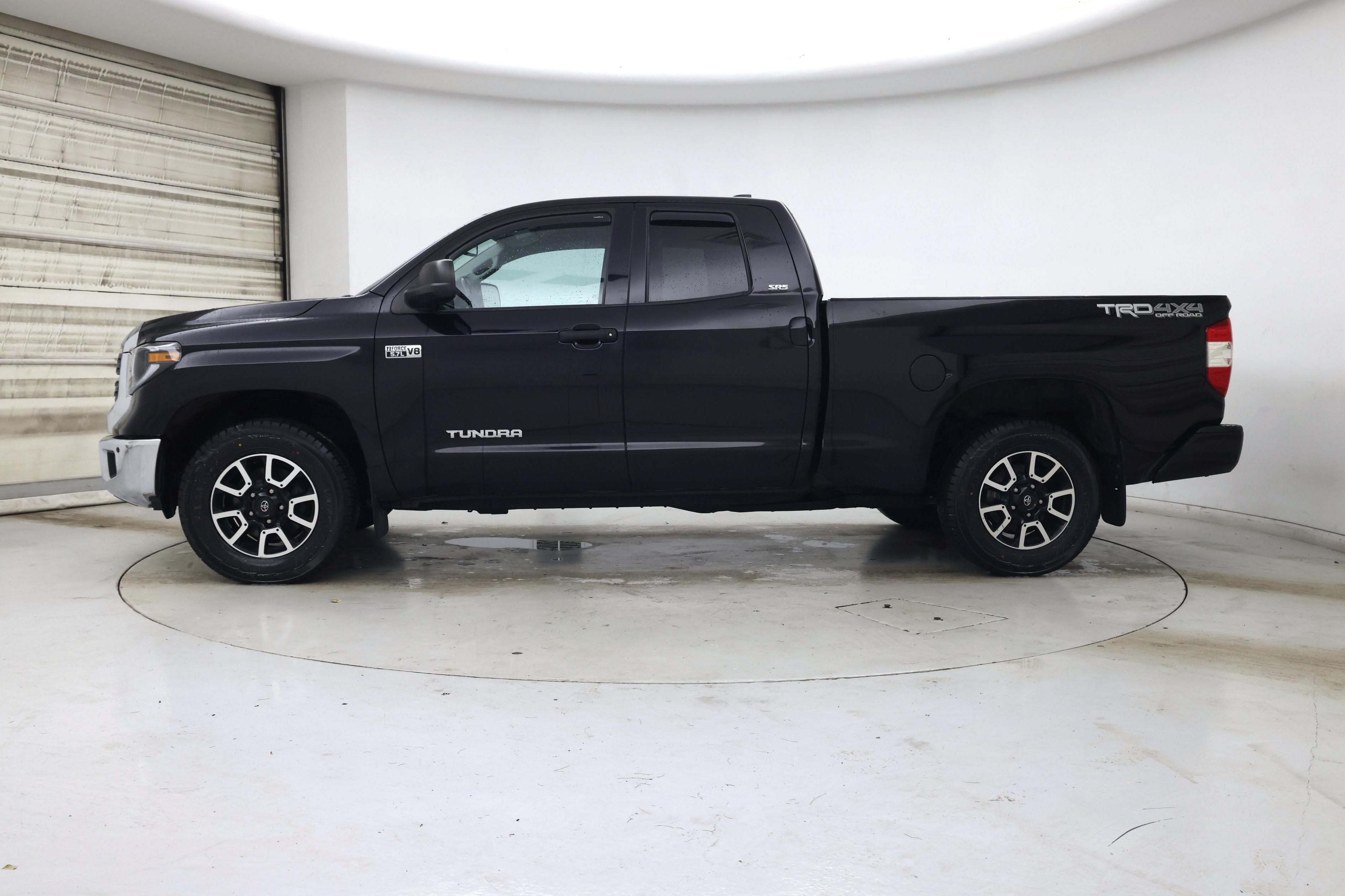 Thumbnail: 2021 Toyota Tundra - 3