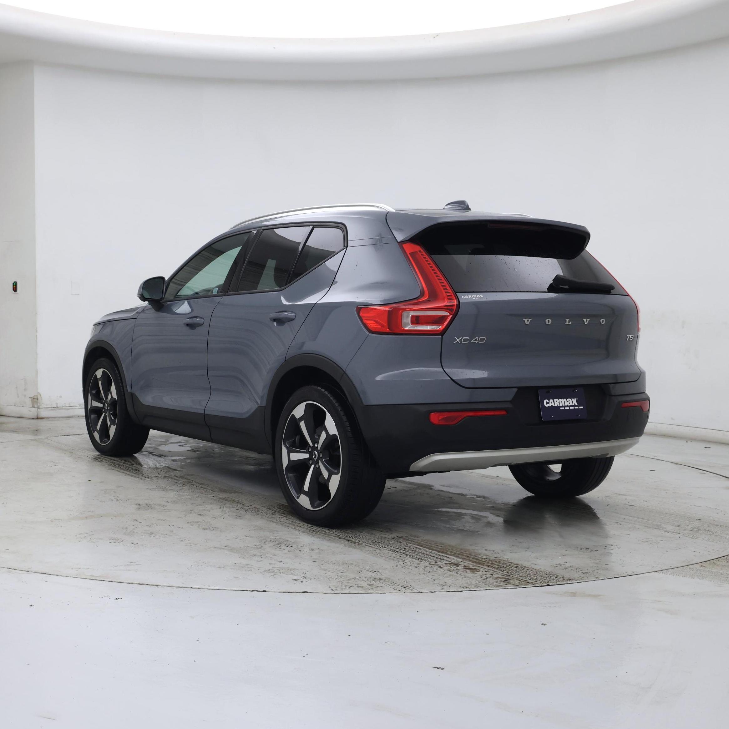 Thumbnail: 2020 Volvo XC40 - 2