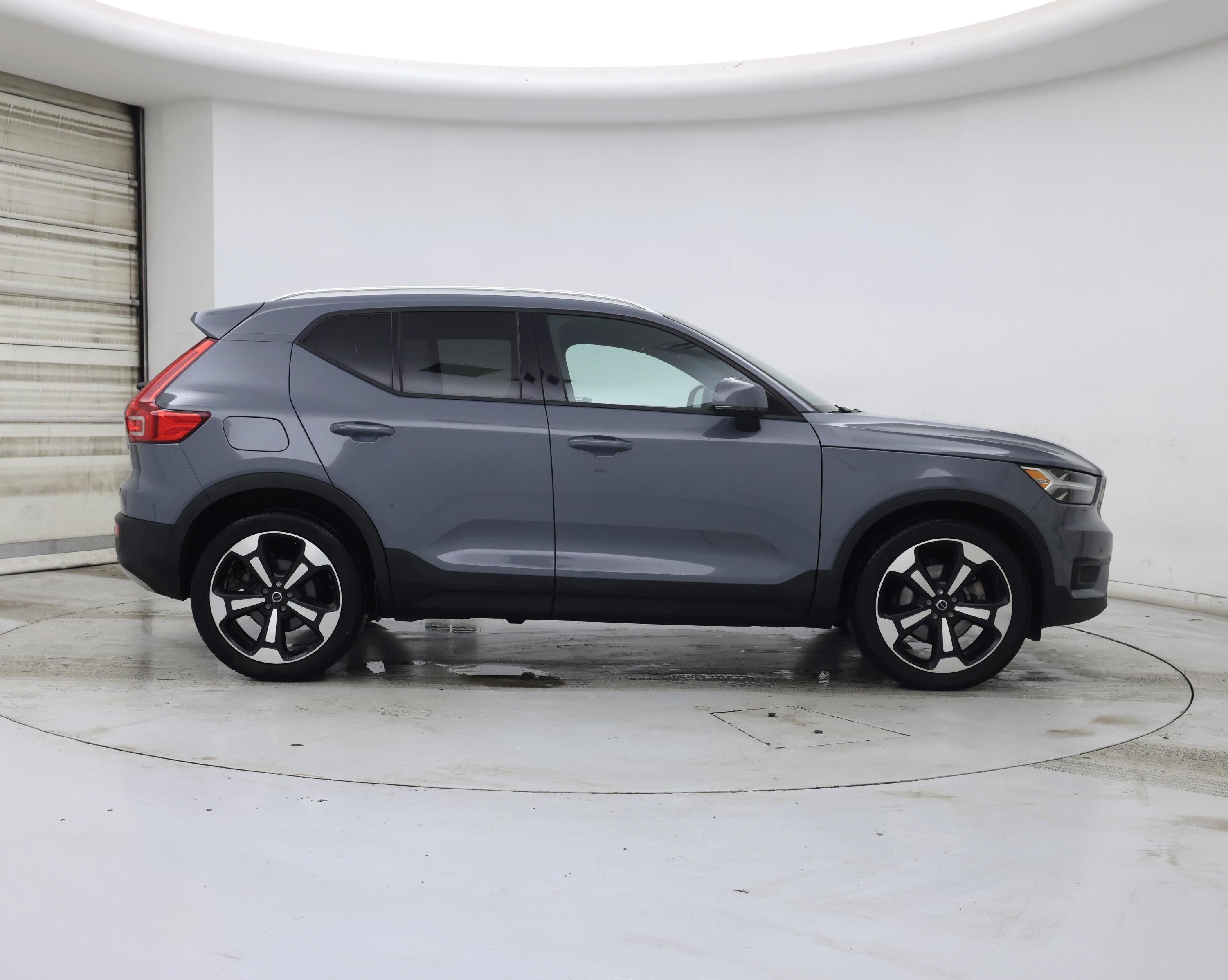 Thumbnail: 2020 Volvo XC40 - 7