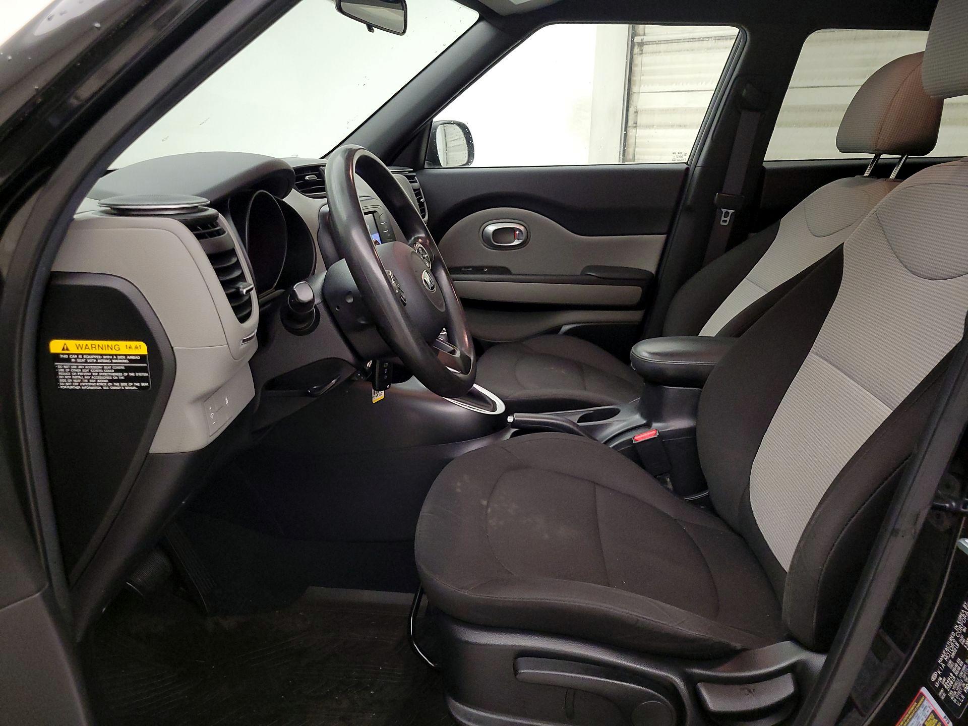 Thumbnail: 2017 Kia Soul - 11