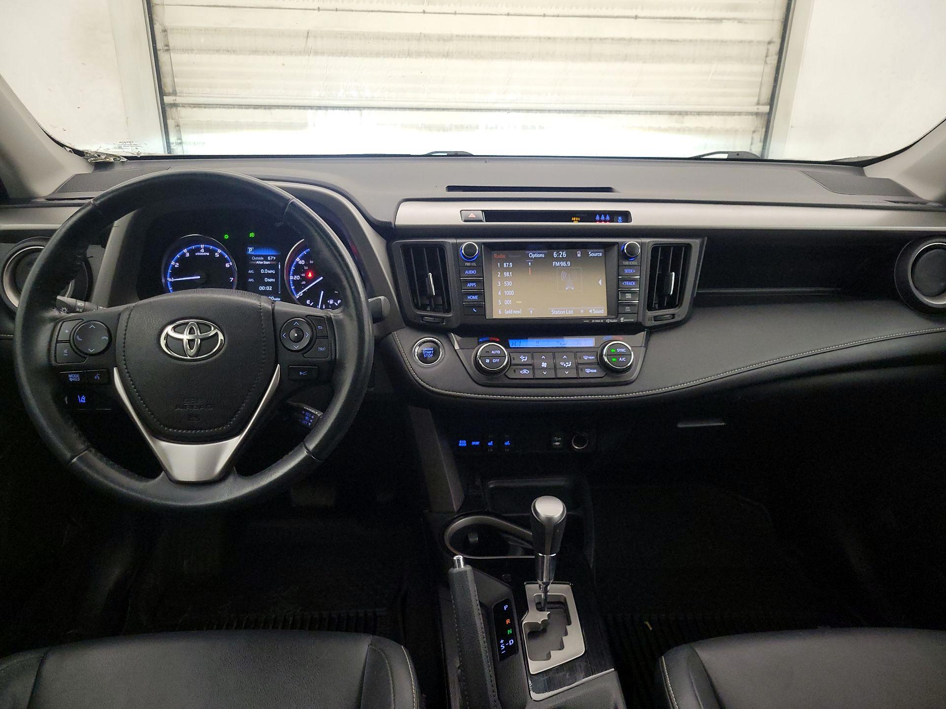 Thumbnail: 2017 Toyota RAV4 - 9