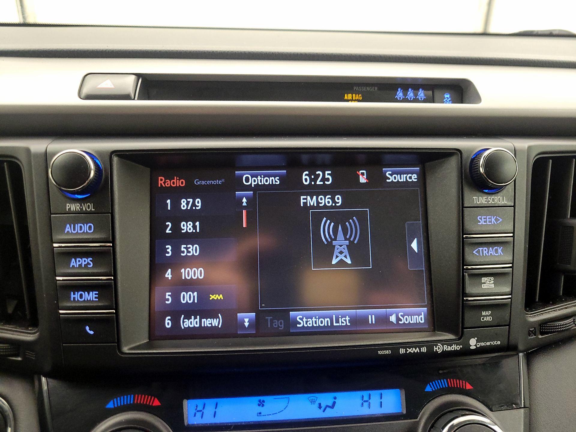 Thumbnail: 2017 Toyota RAV4 - 15