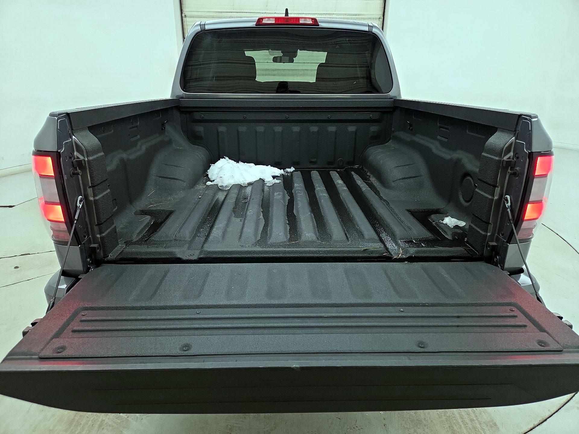 Thumbnail: 2023 Nissan Frontier - 20