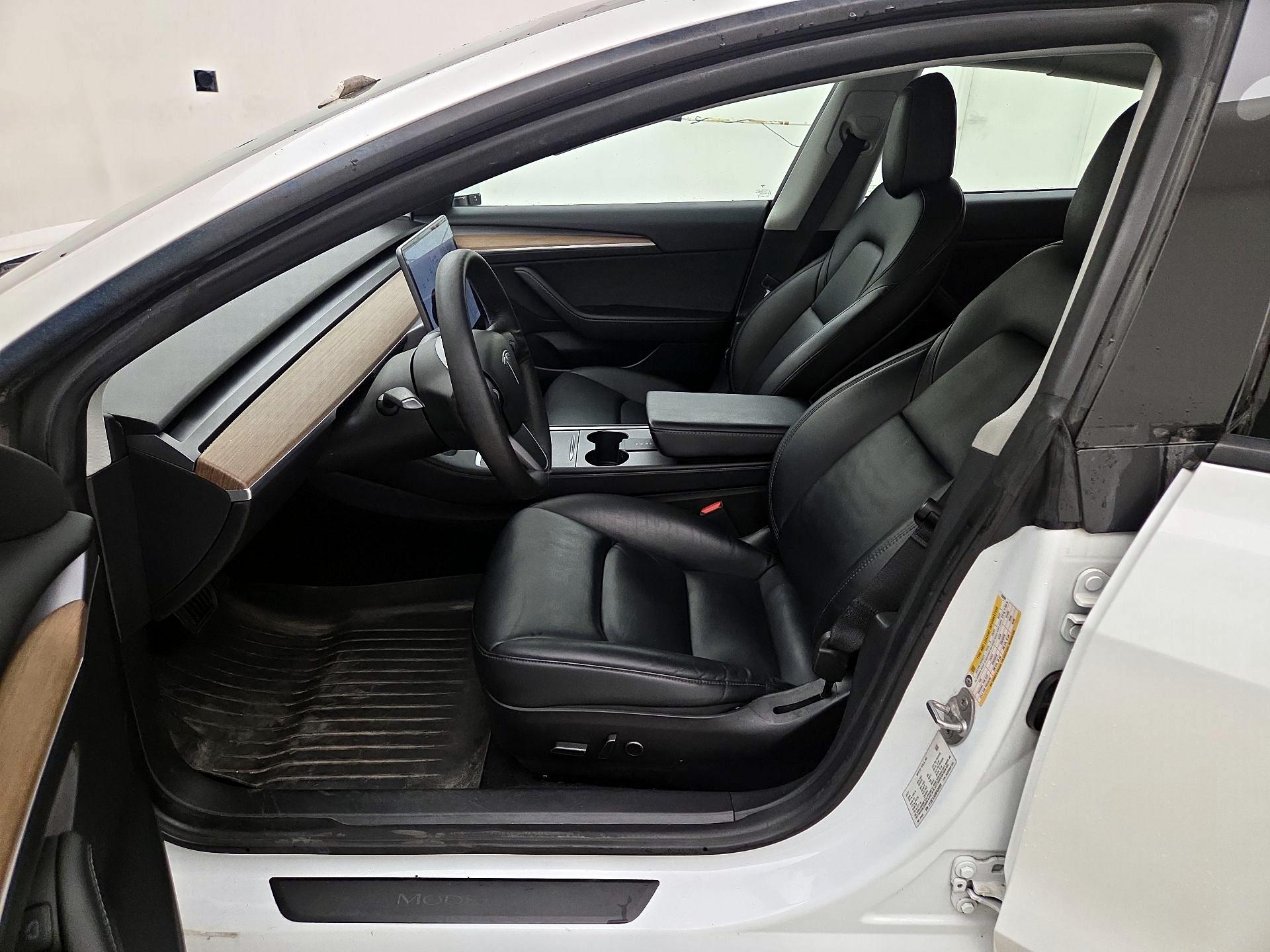 Thumbnail: 2021 Tesla Model 3 - 11