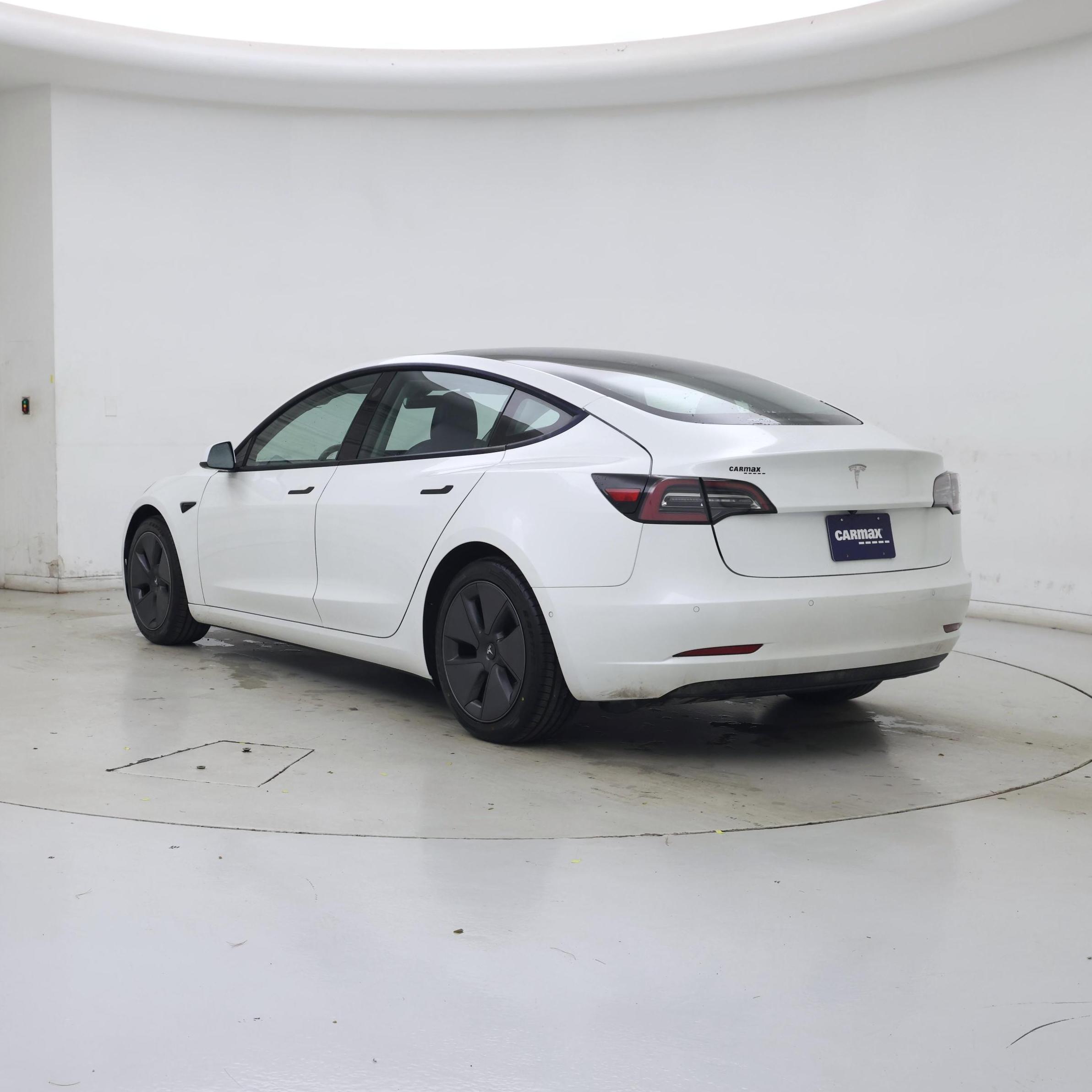 Thumbnail: 2021 Tesla Model 3 - 2