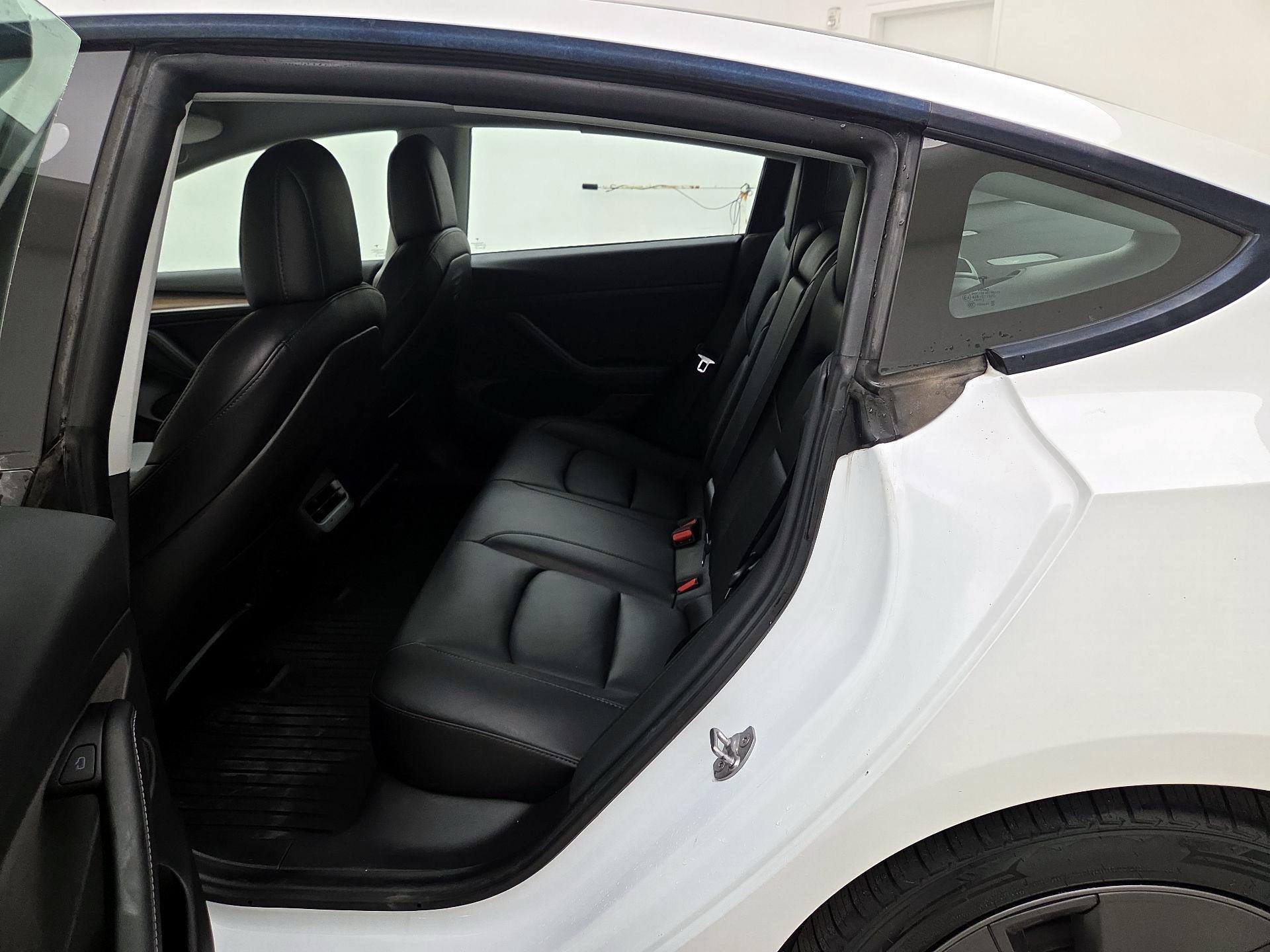 Thumbnail: 2021 Tesla Model 3 - 20