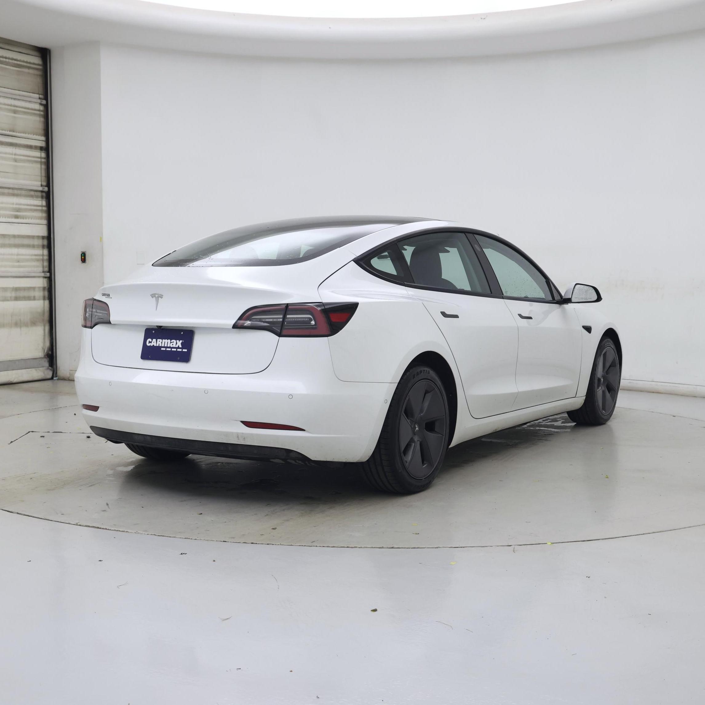 Thumbnail: 2021 Tesla Model 3 - 8