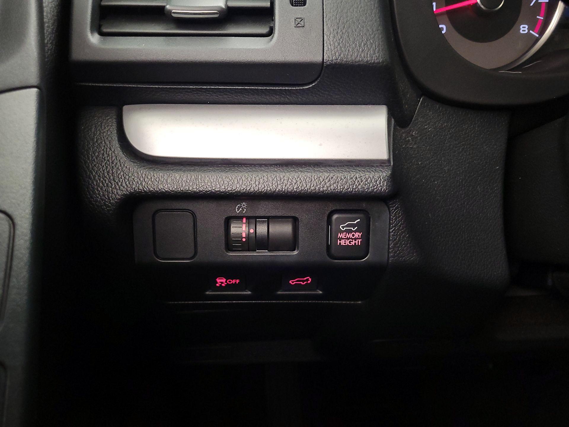 Thumbnail: 2015 Subaru Forester - 13