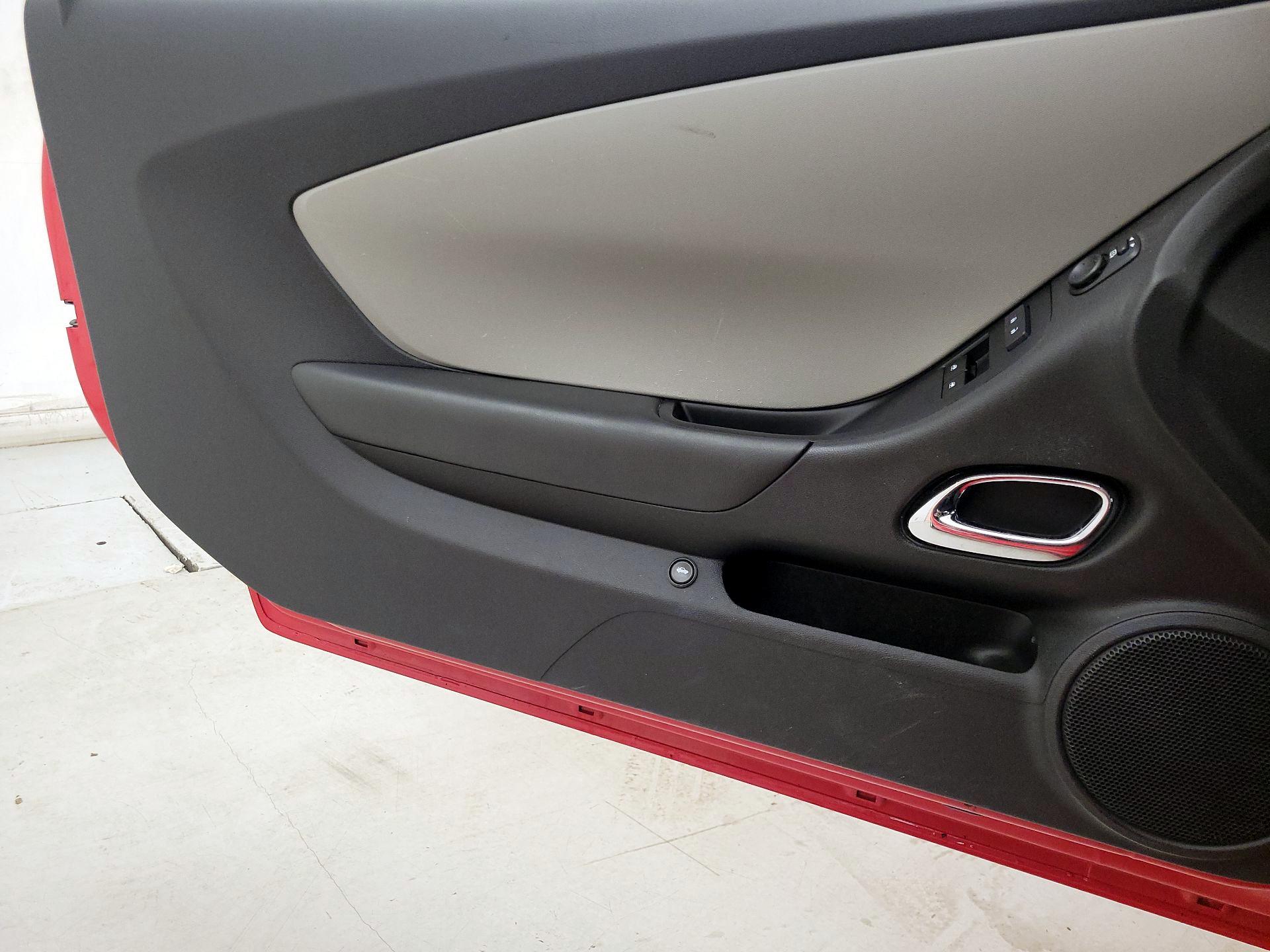 Thumbnail: 2015 Chevrolet Camaro - 12