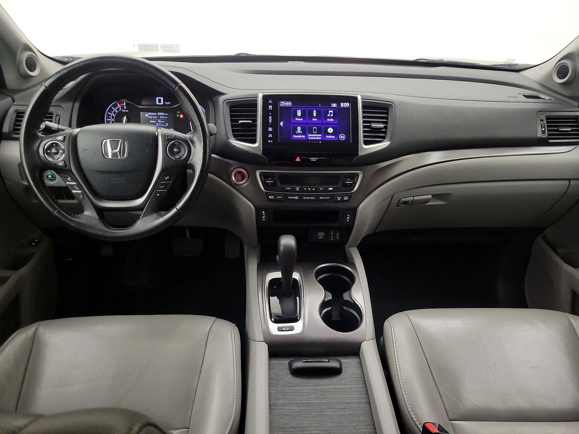 Thumbnail: 2018 Honda Pilot - 9