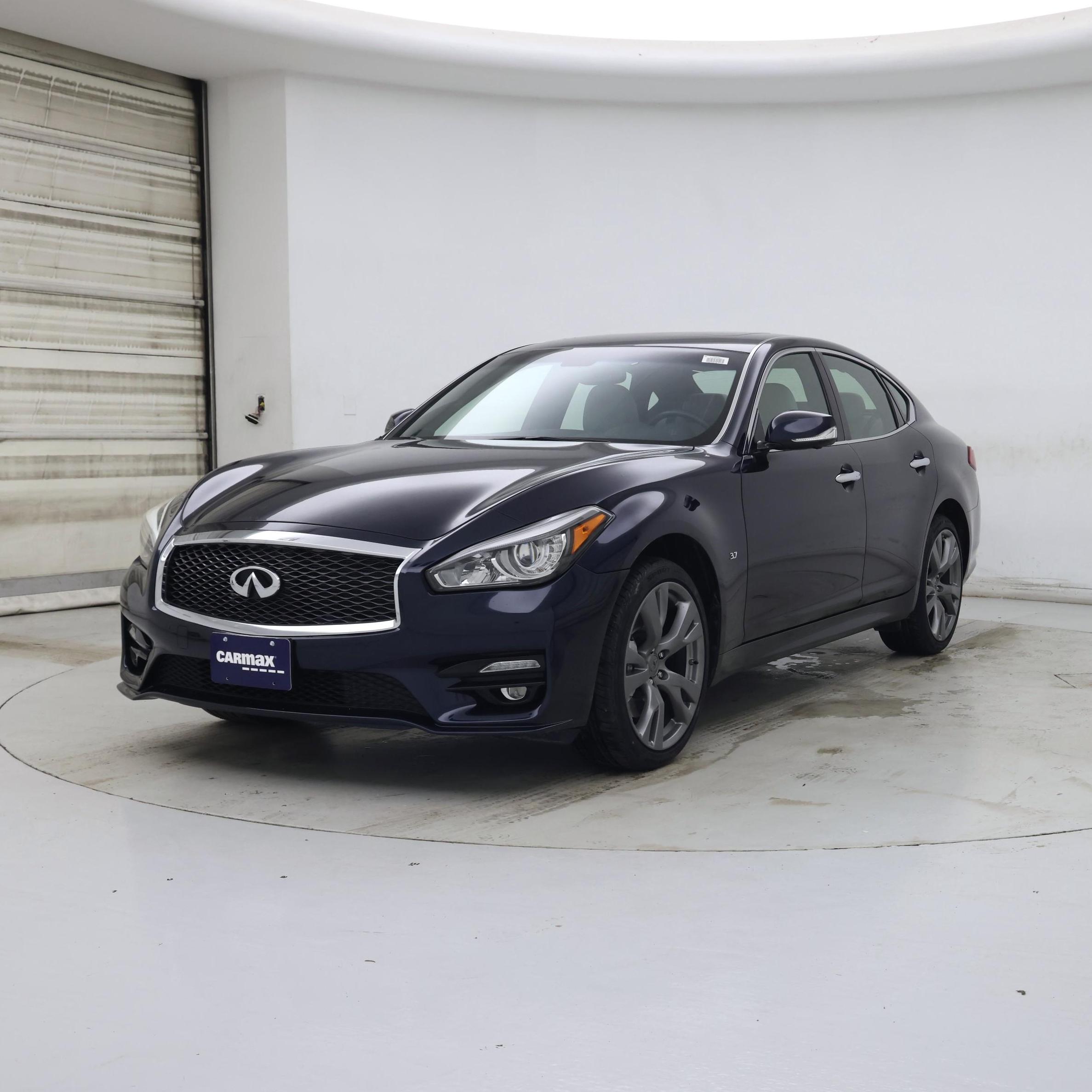 Thumbnail: 2015 INFINITI Q70 - 4